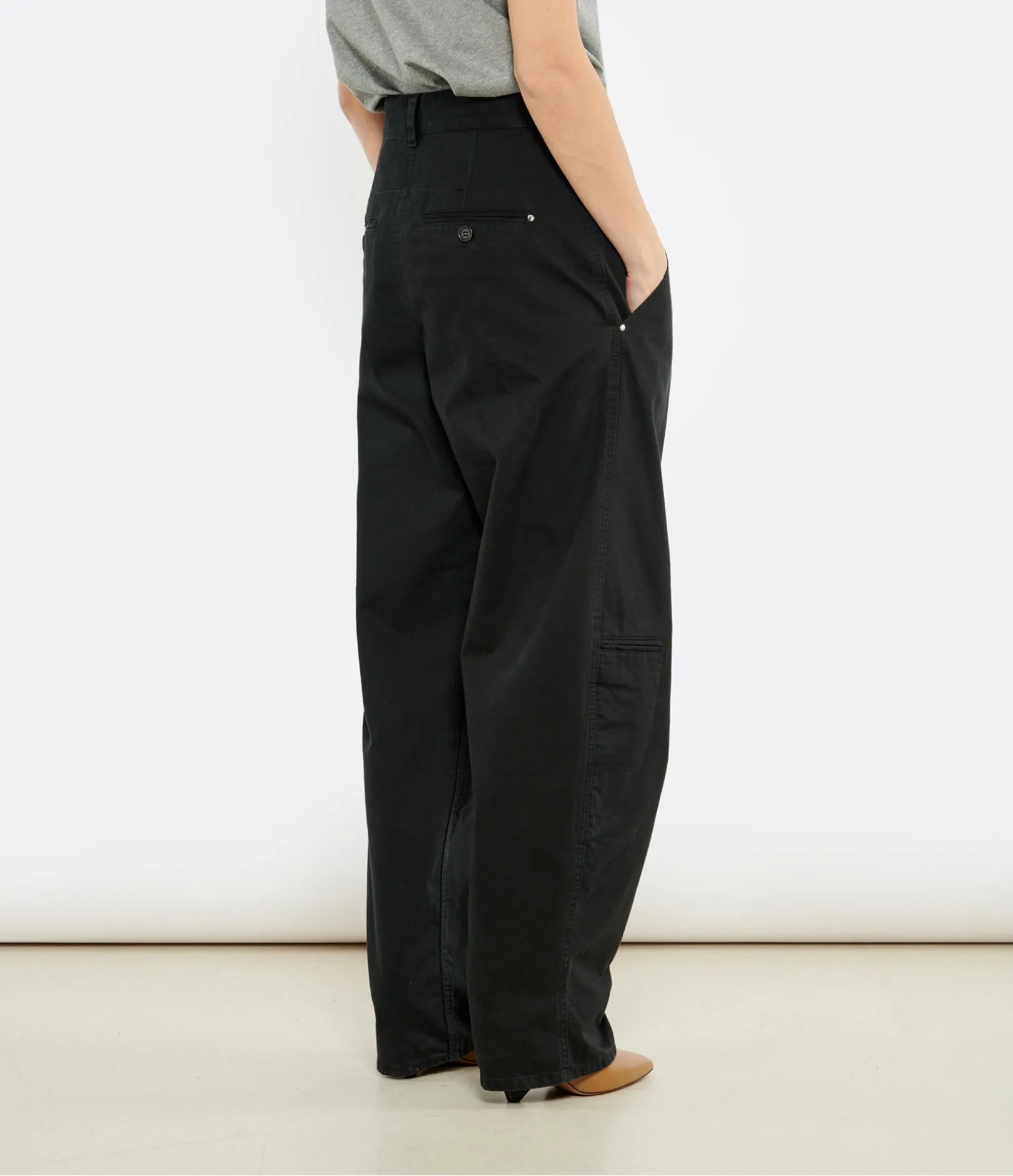 Isabel Marant Front Pleated Casual Pants In Black