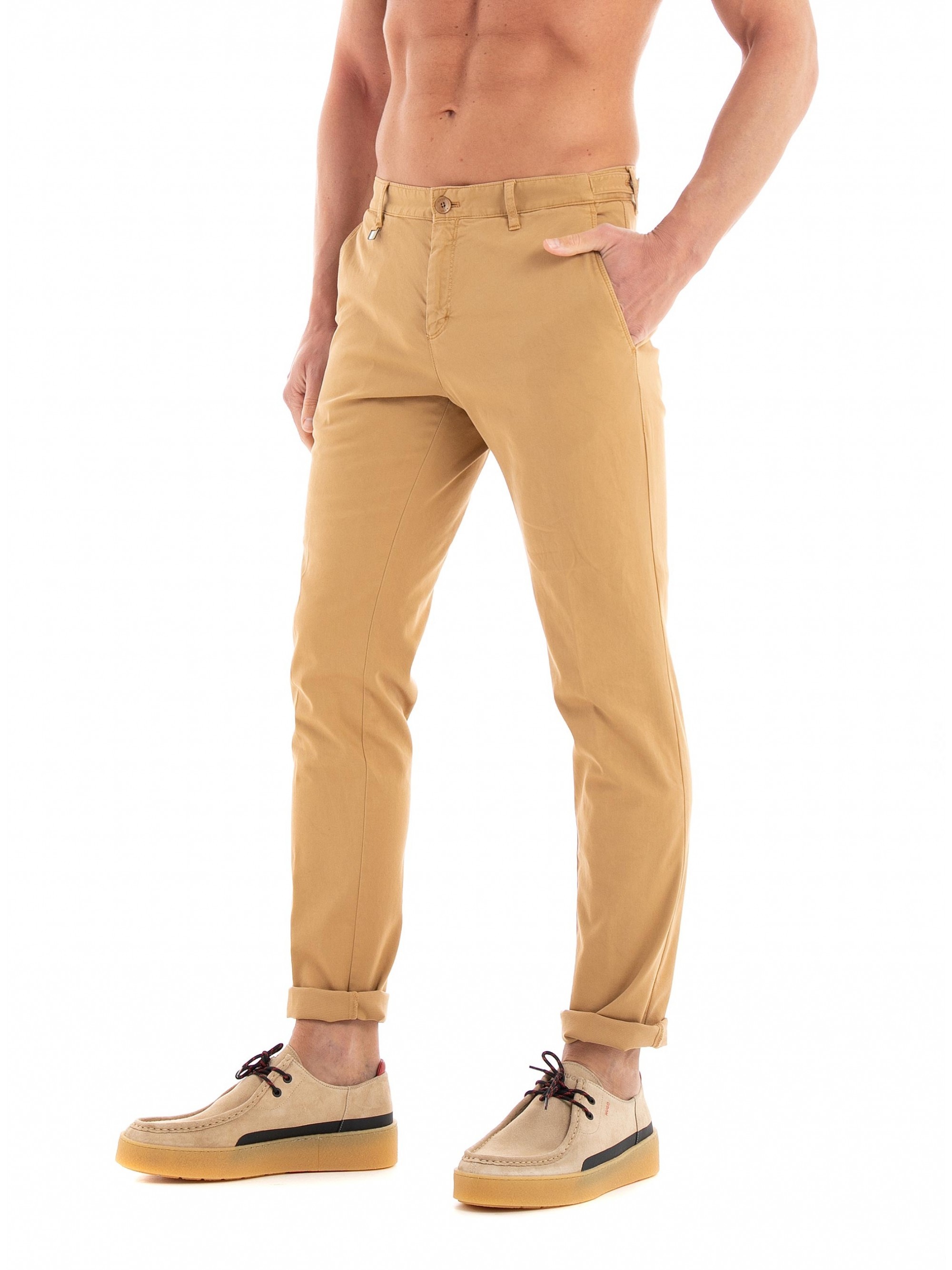 Hugo Boss Logo Casual Pants In Nude