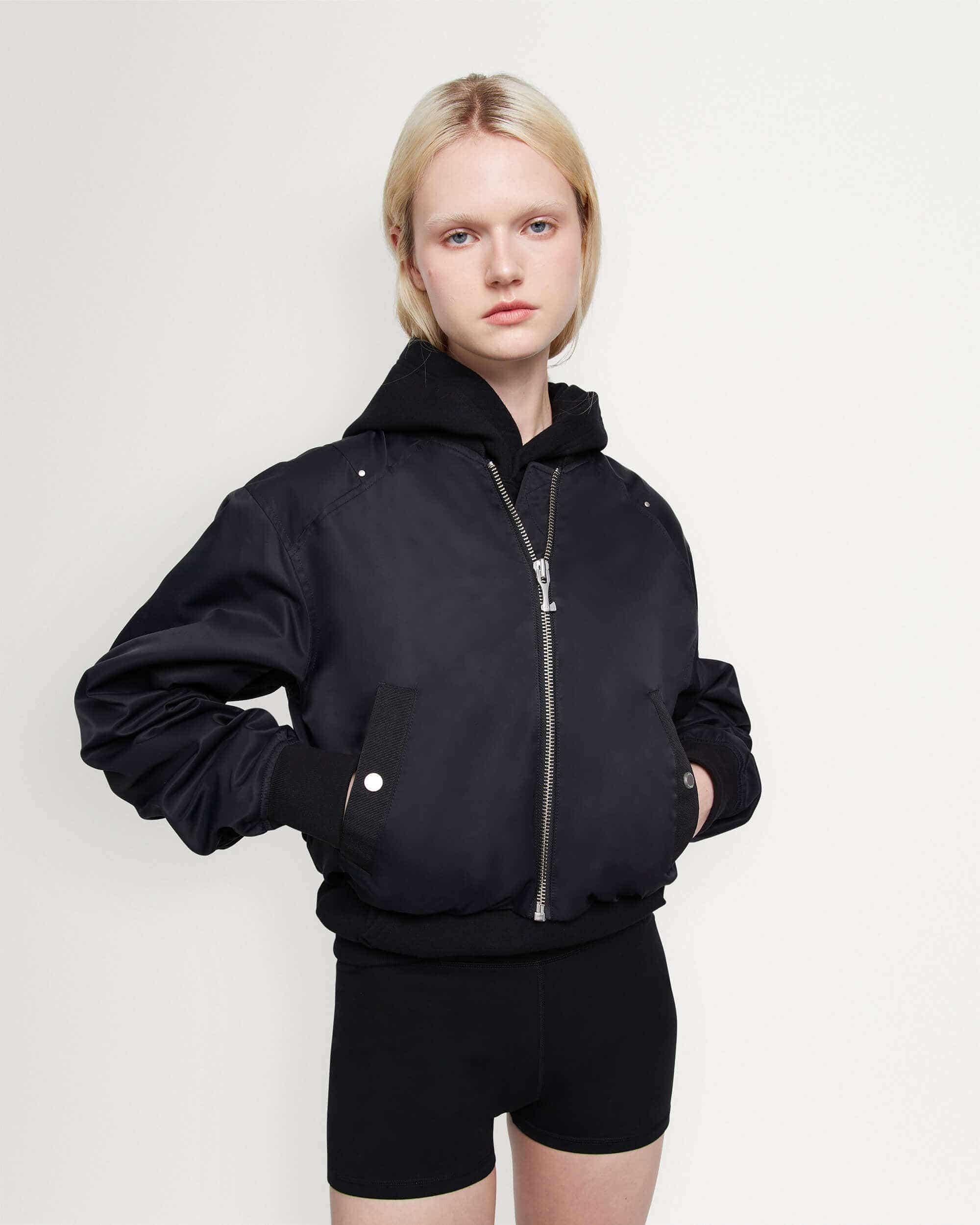 Moose Knuckles Rougemont Puffer Jacket In Black