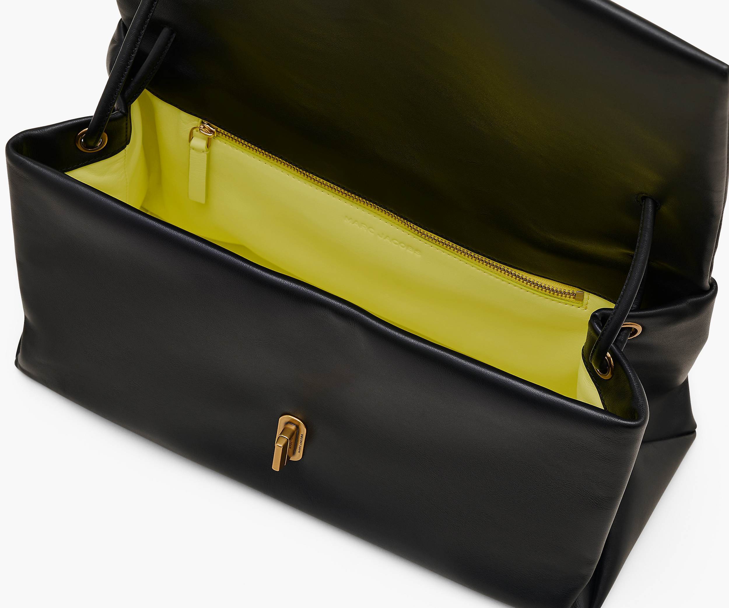 Marc Jacobs Spacious Dual Shoulder Bag Made Of Leather In Black