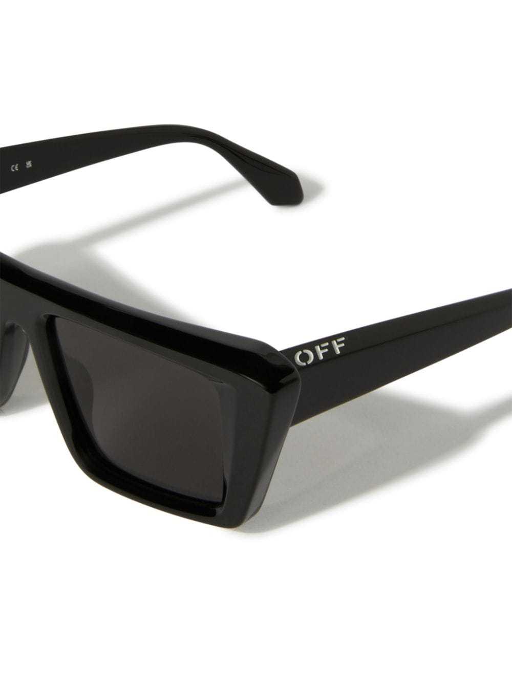 Off-white Hartford Sunglasses In Black