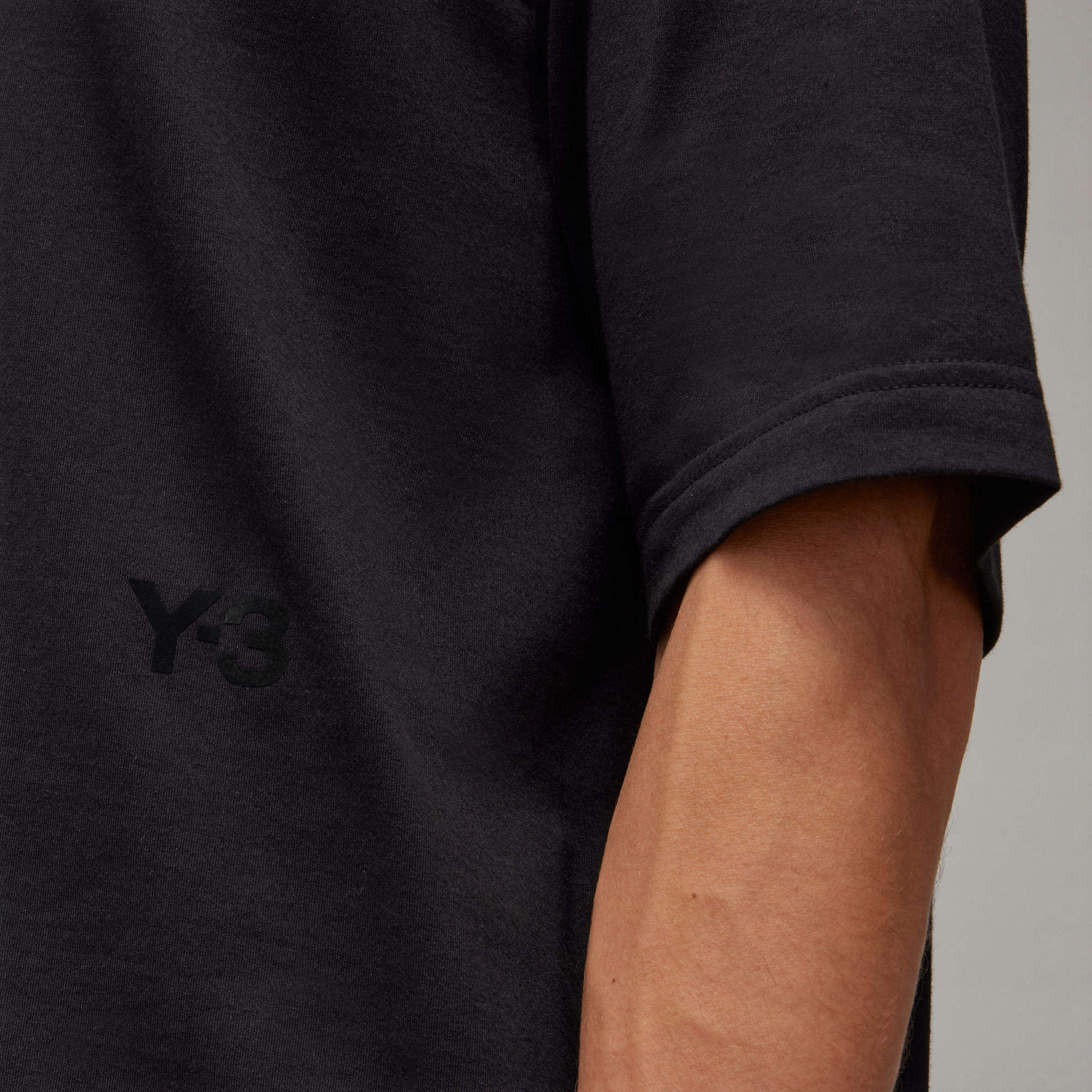 Y-3 M Wo Ss Tee In Black
