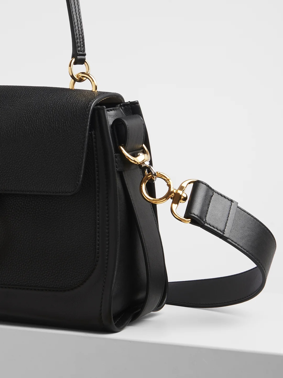 Shop Chloé Small Tess Day Bag In Black