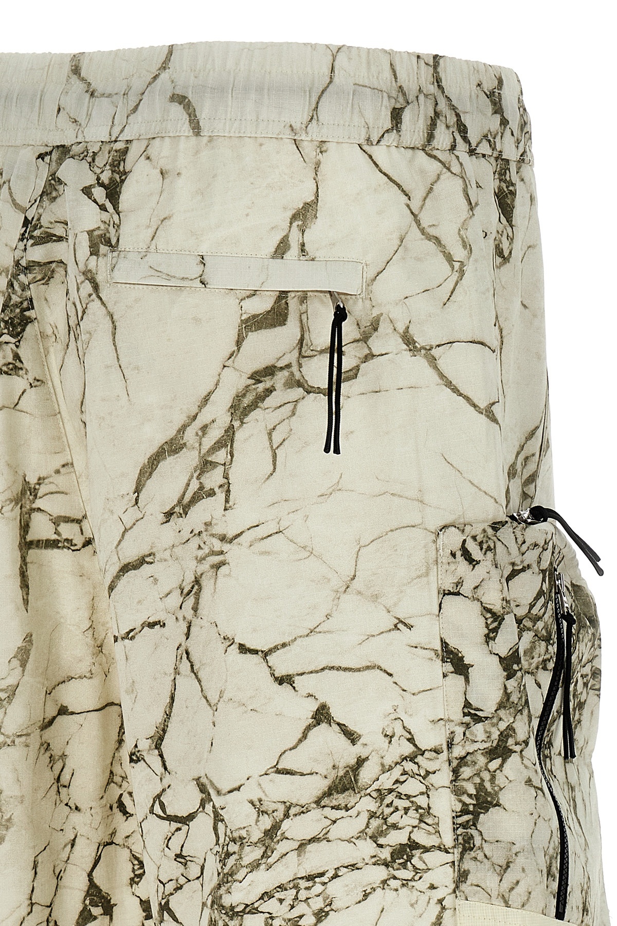 A-cold-wall* Off-white Overset Tech Shorts In Nude