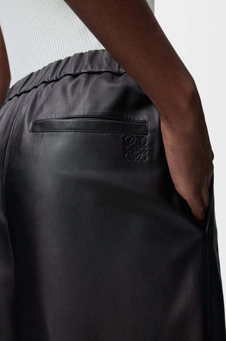 Loewe Cropped Trousers In Nappa Lambskin In Black