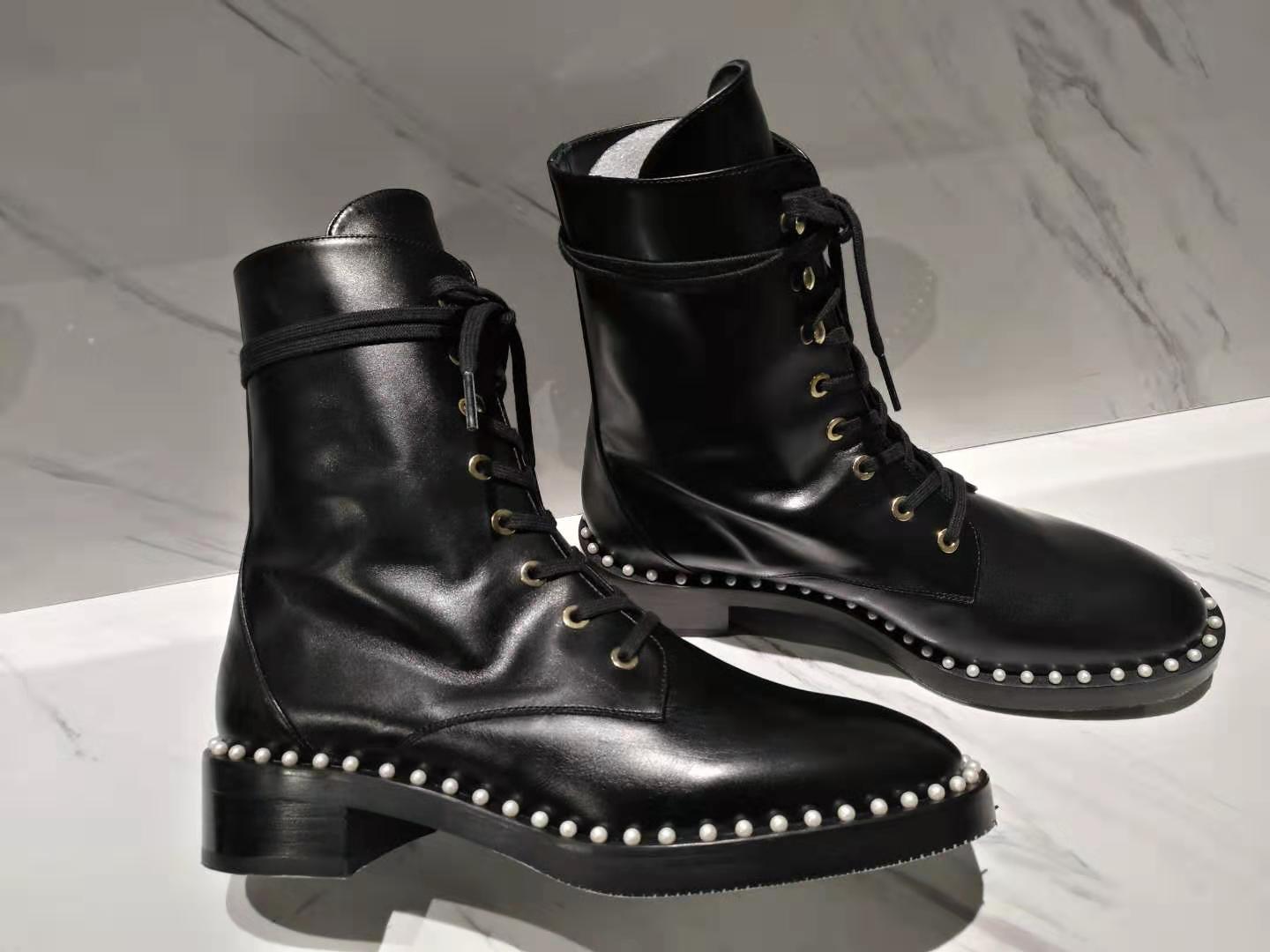 Stuart Weitzman Reverie Leather Lace-up Booties In Black