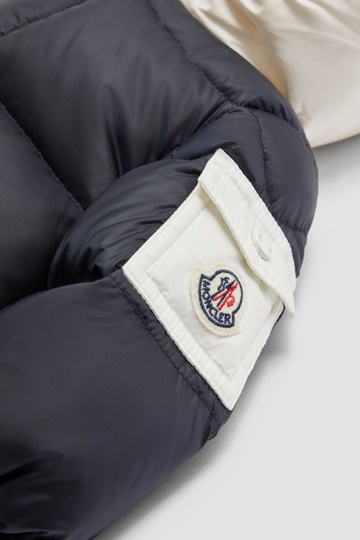 Moncler Enfant Logo Patch Detachable Sleeping Bag Jacket In Blue
