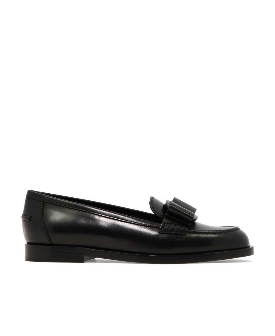 Ferragamo Vivaldo Leather Ballerina Shoes In Black
