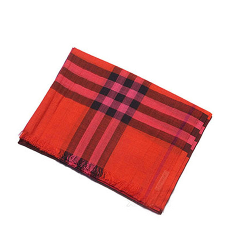 Burberry Plaid Wool Scarf In Red