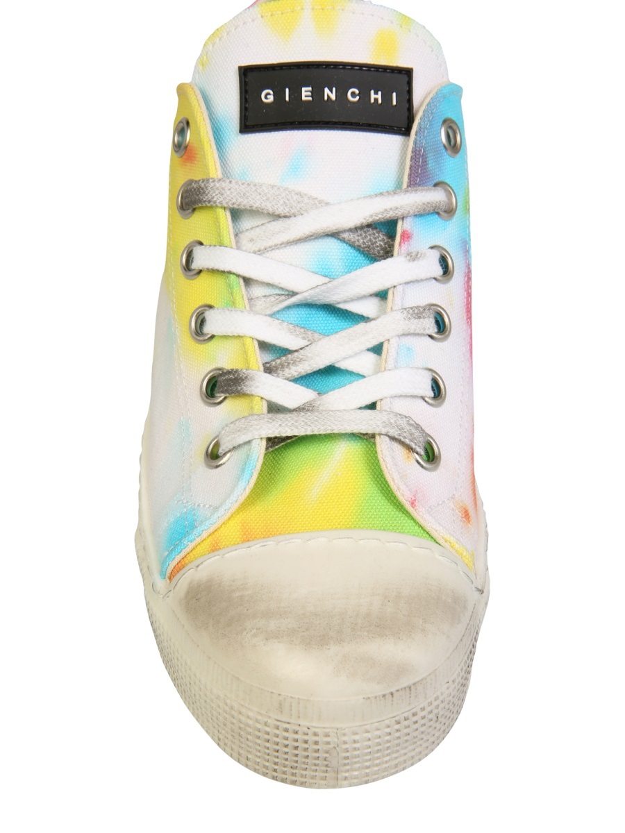 Gienchi Jean Michel Low Sneakers In Nude