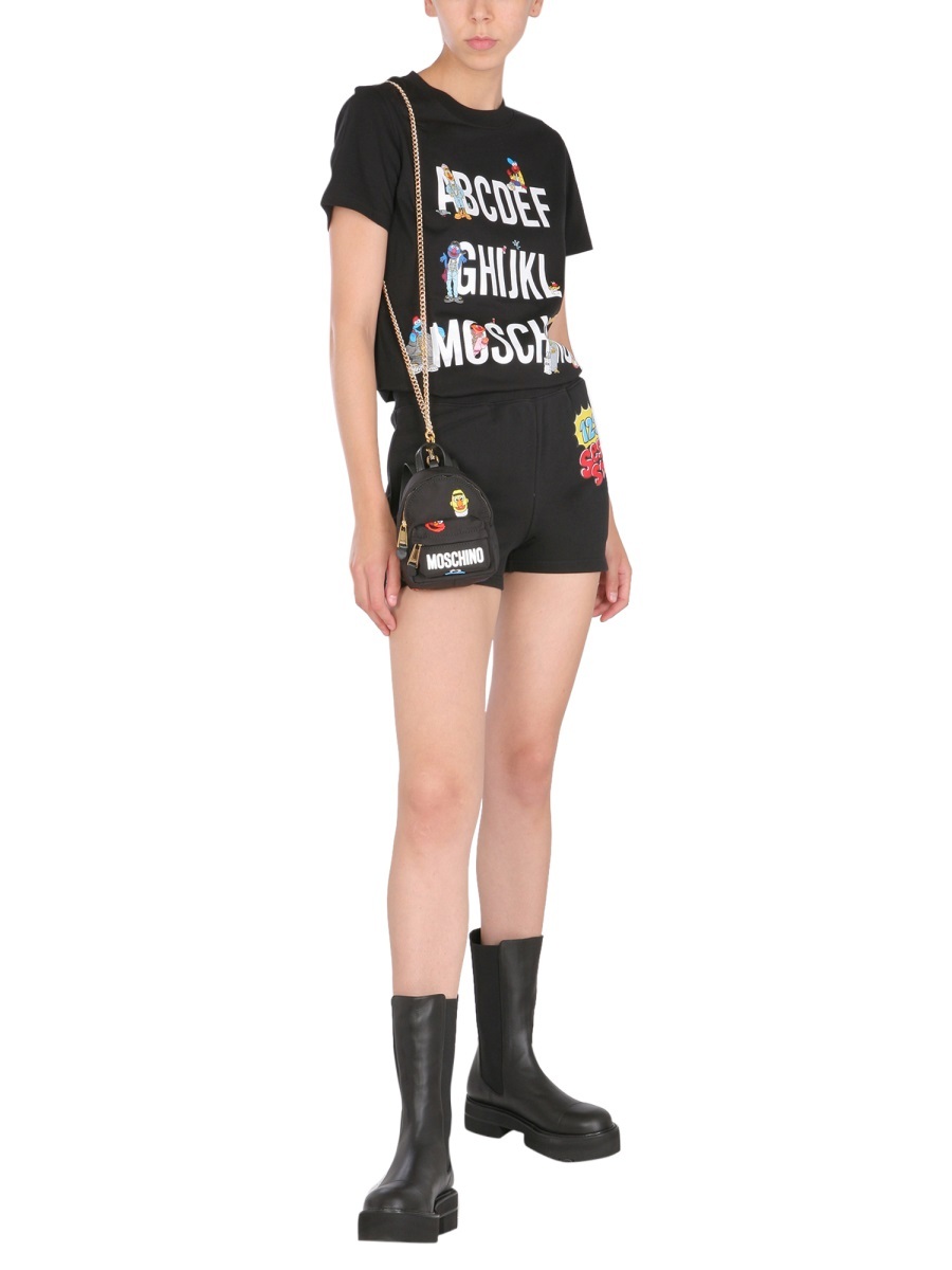 Moschino Printed Casual Shorts In Black