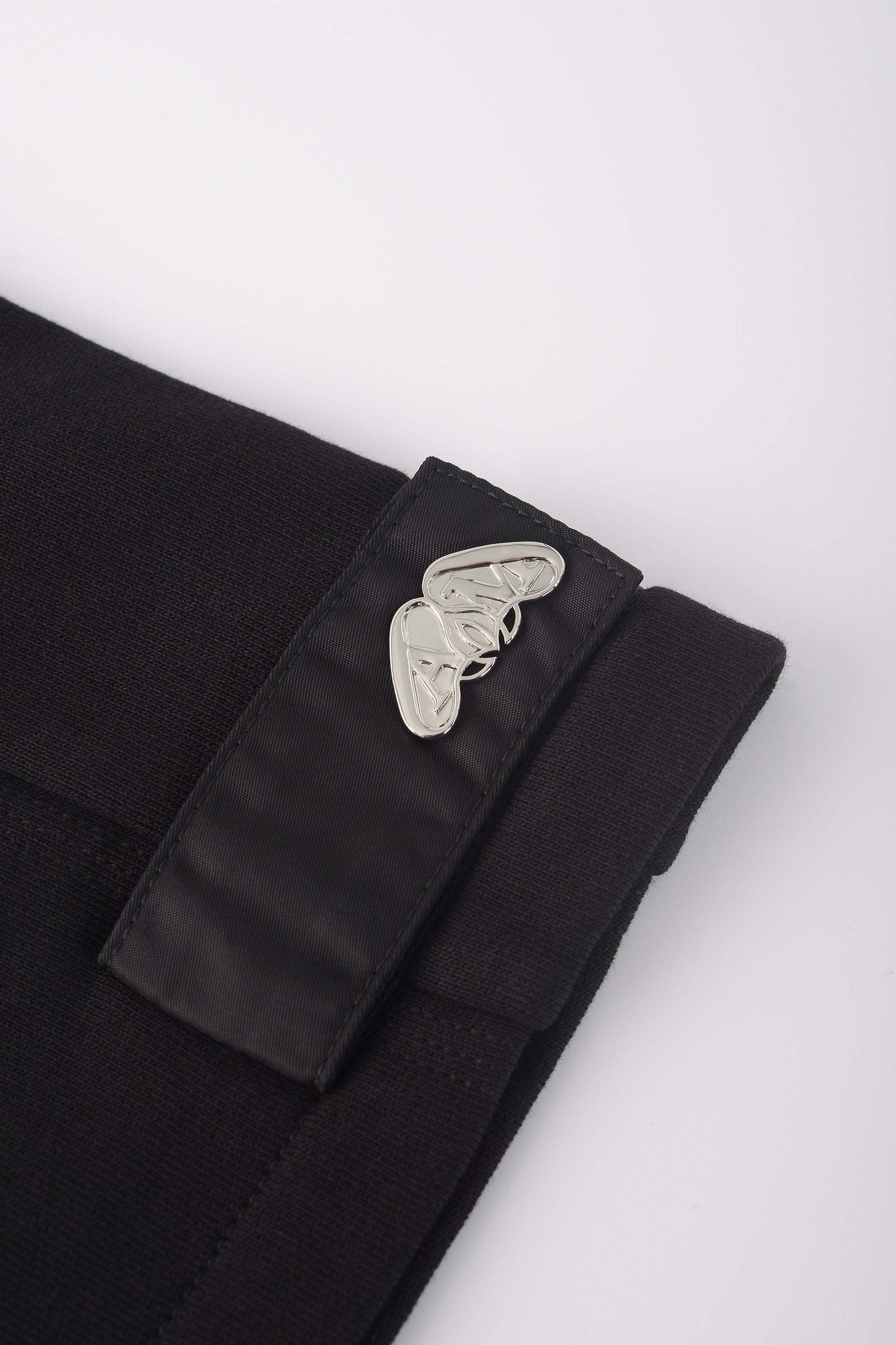 Alexander Mcqueen Logo-tab Bermuda Shorts In Black