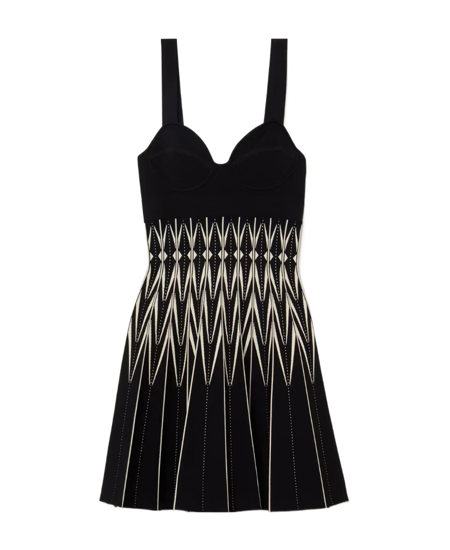Alexander Mcqueen Two-tone Zig-zag Print Dress In Black