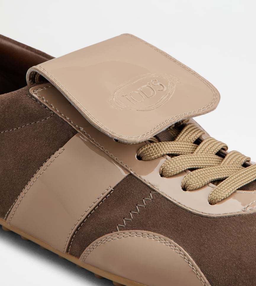 Tod's Panelled Sneakers In Brown