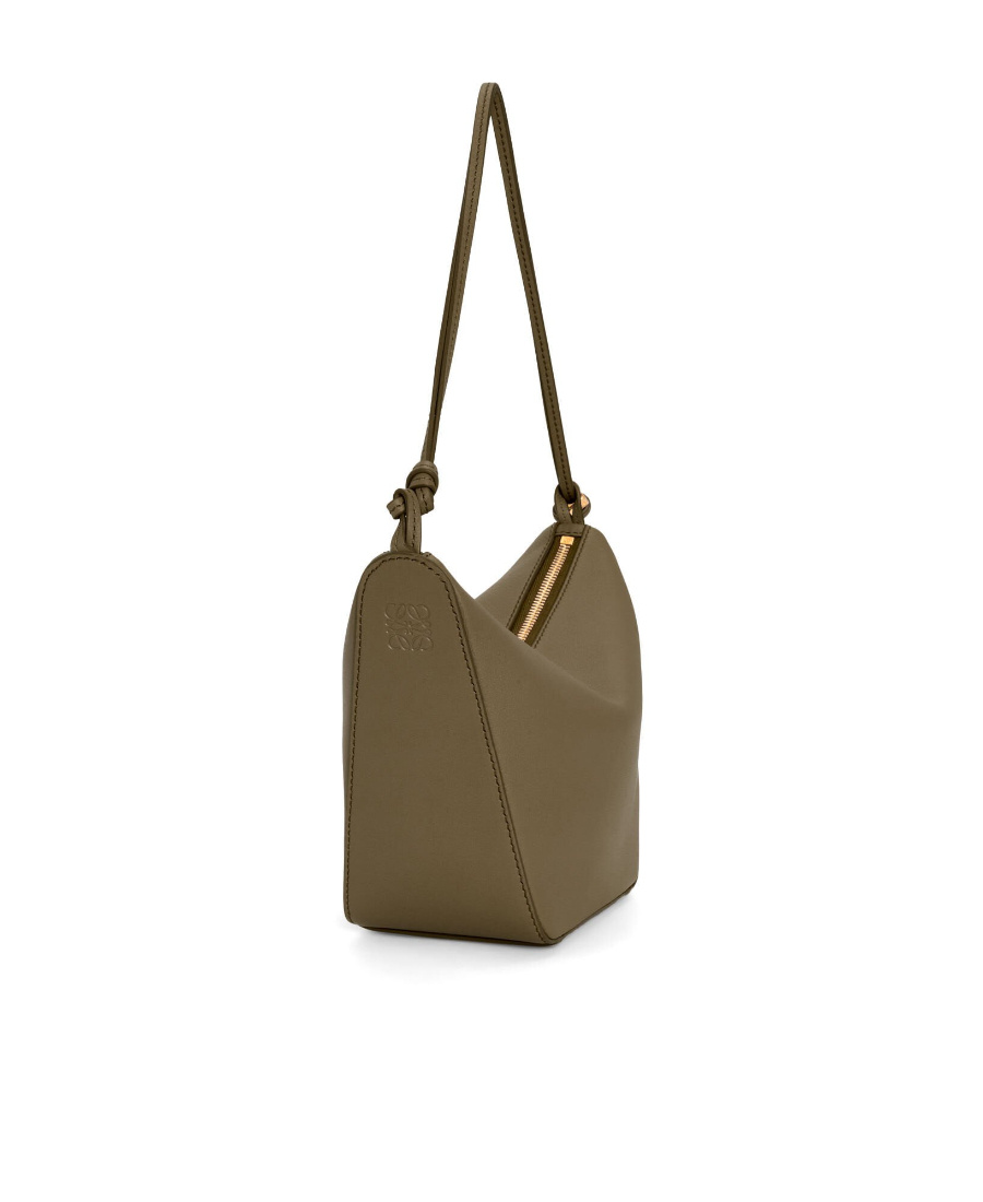 Loewe Hammock Drawstring Small Leather Shoulder Bag In Green