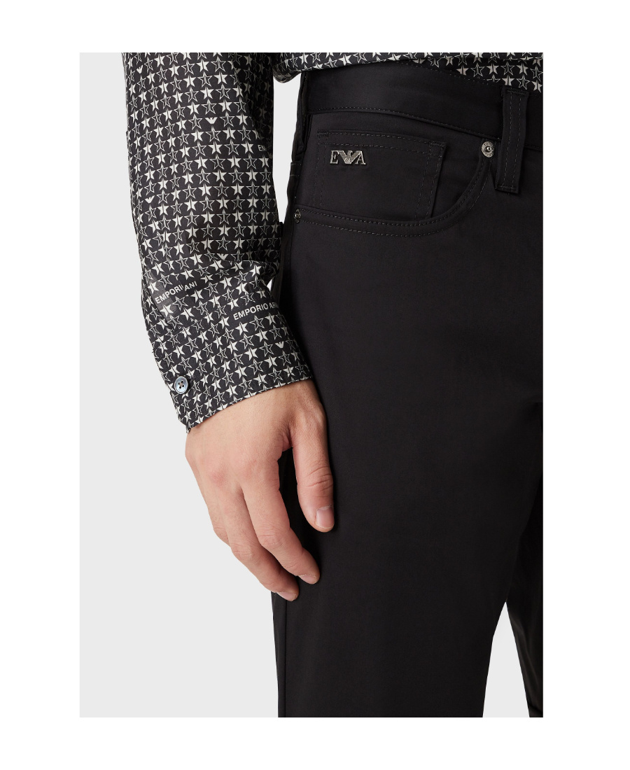 Emporio Armani Fitted Tailored Shorts In Black