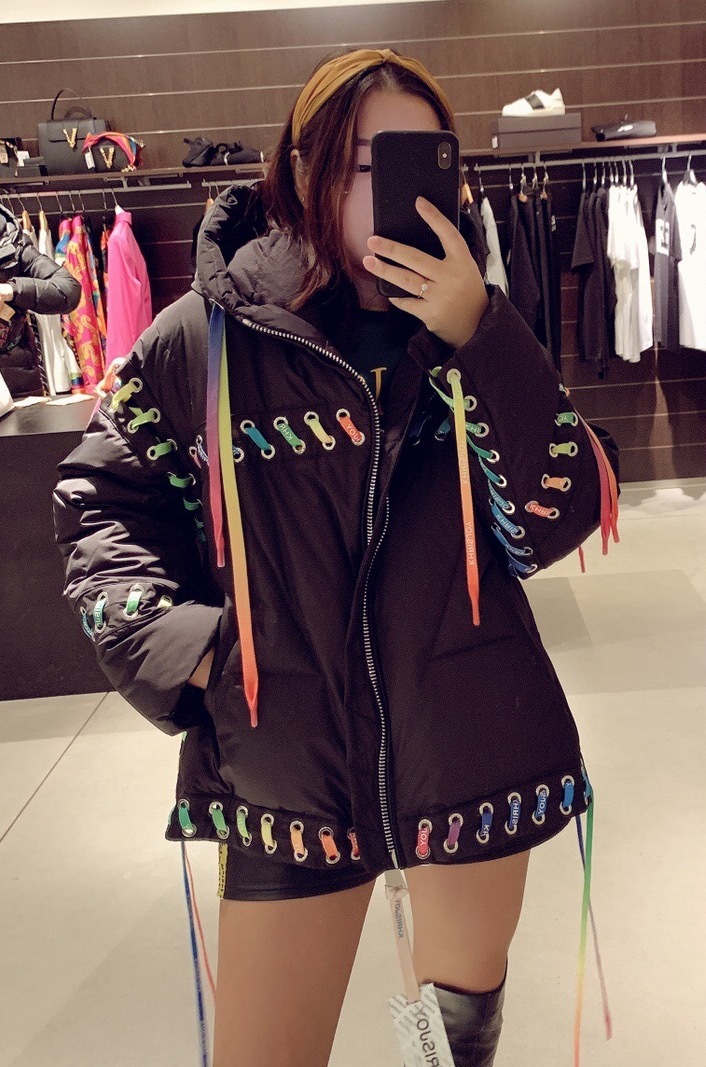 Khrisjoy Contrasting Lace-up Puffer Jacket In Black