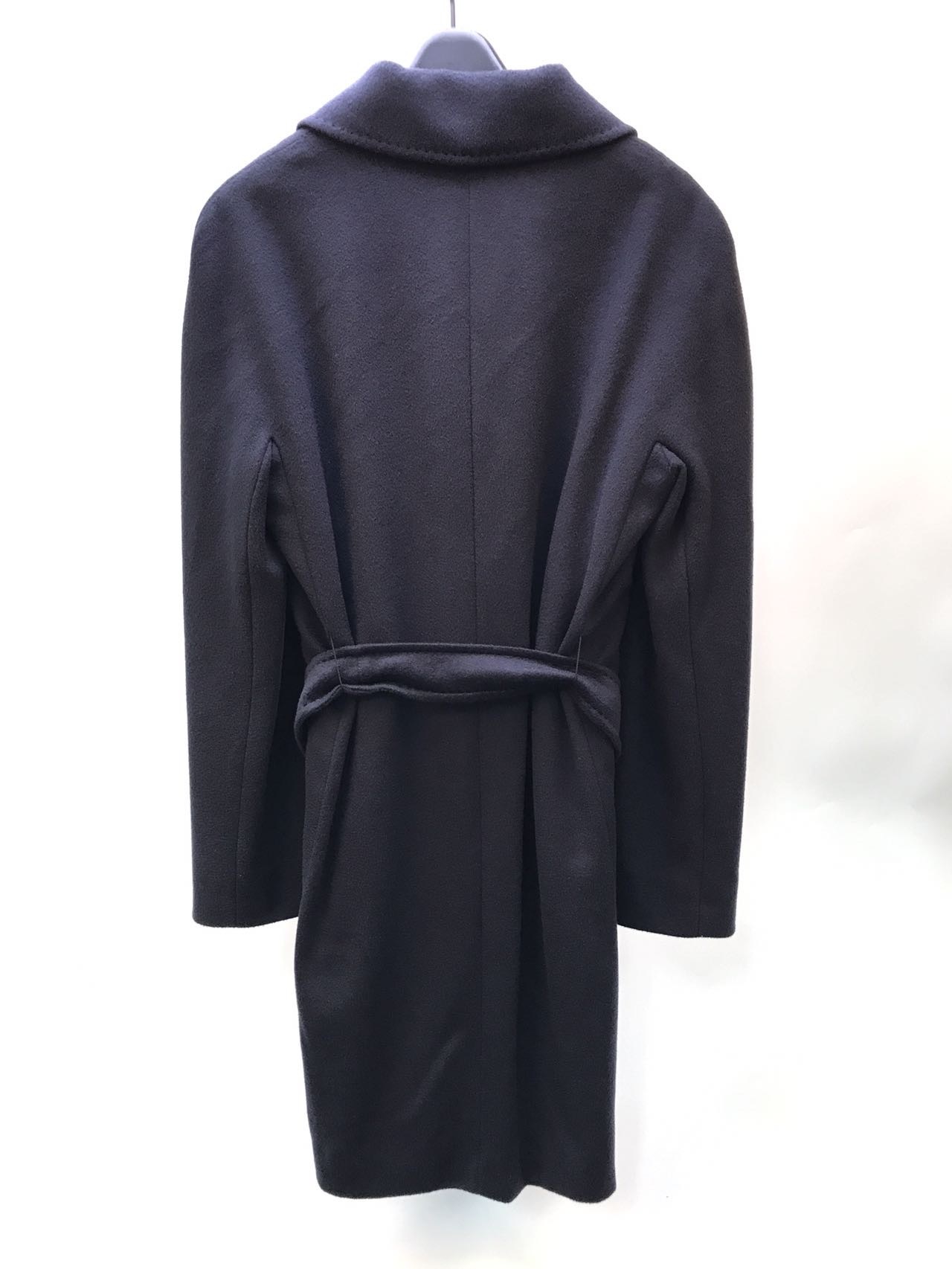 Max Mara Long-sleeved Lace-up Coat In Black