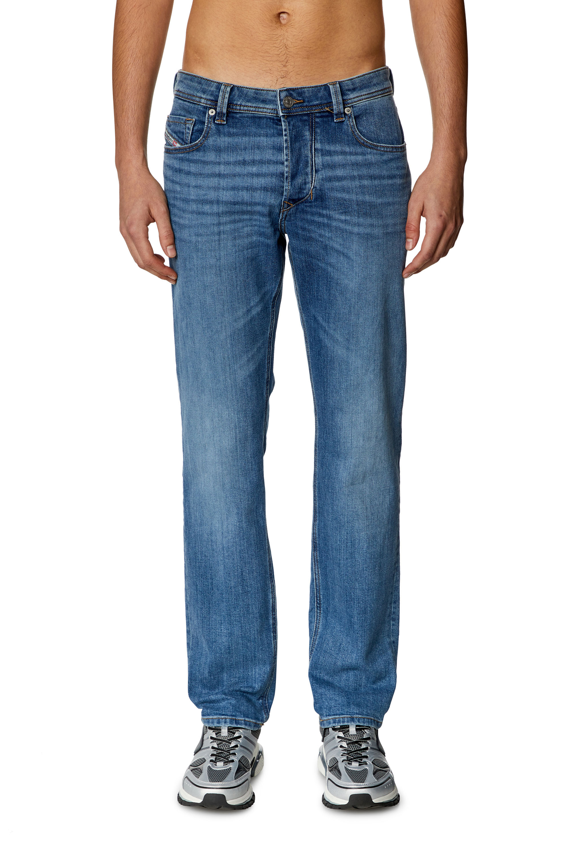 Diesel 1995 D-sark Mid-rise Straight-leg Jeans In Blue