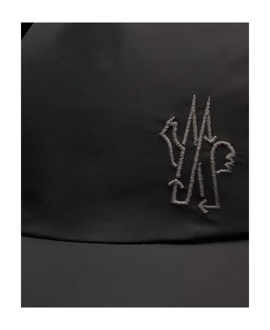 Moncler Logo-detail Baseball Cap In Black