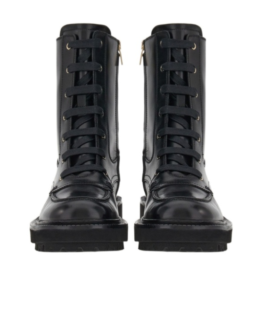 Ferragamo Lace Up Ankle Boots In Black