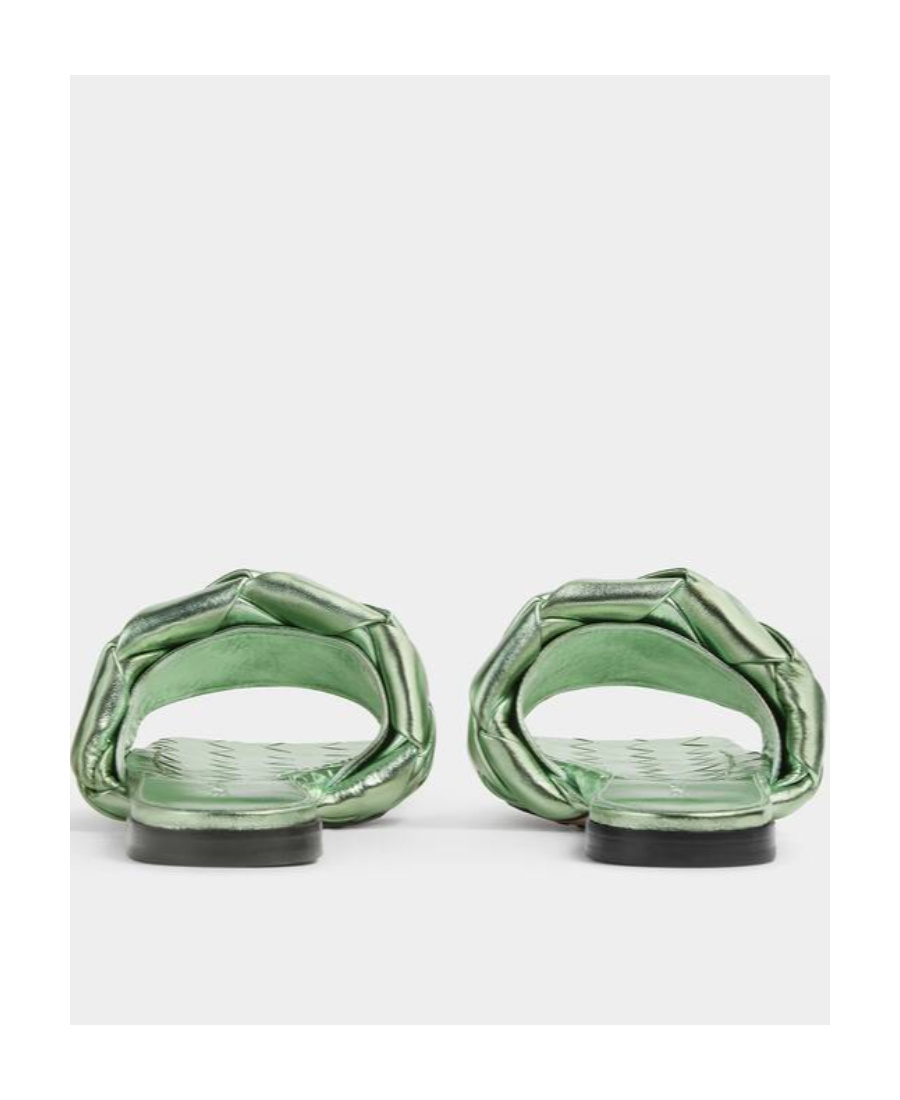 Bottega Veneta Logo Weaving Square Head Cool Drag In Green