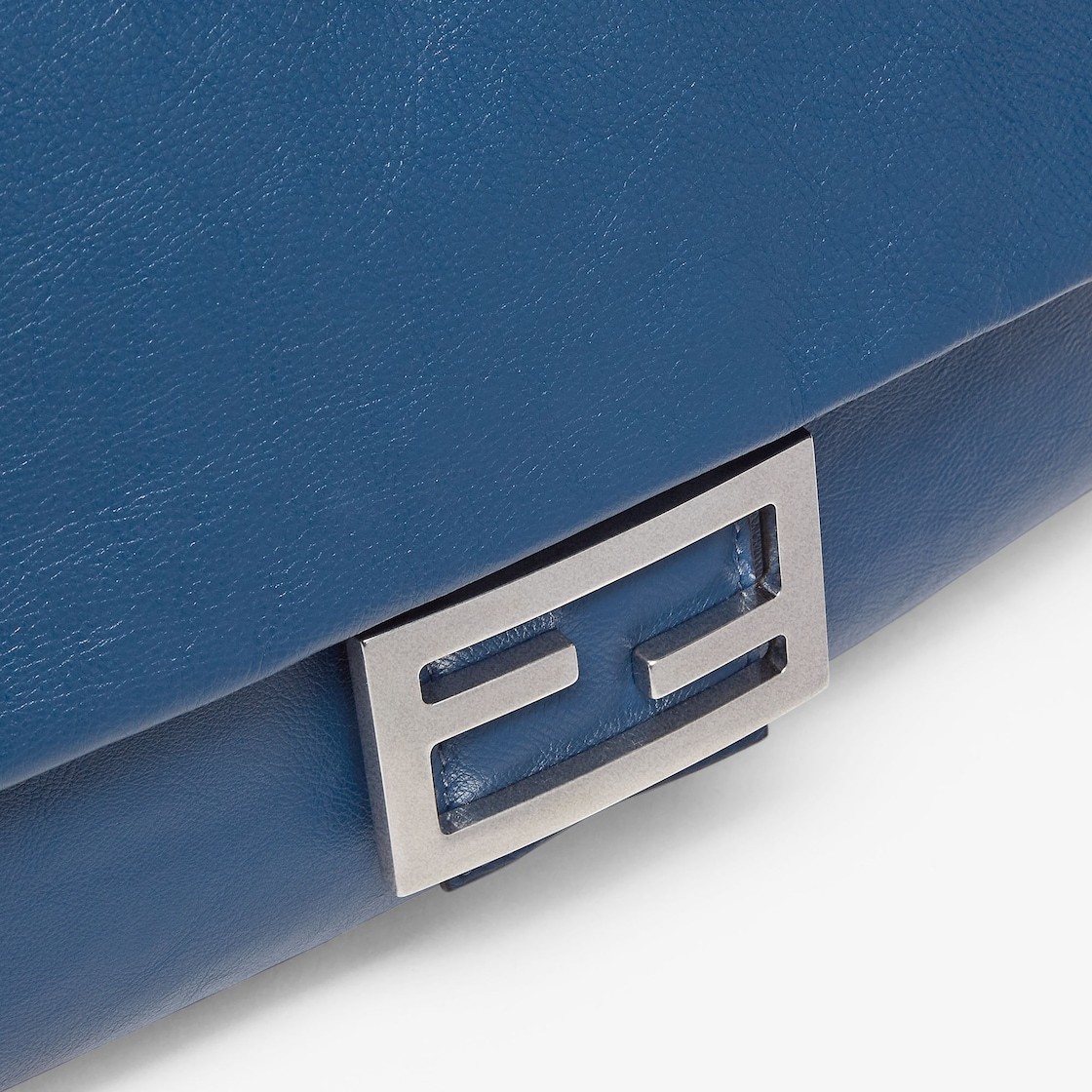 Fendi Large Rectangular Chain Strap Shoulder Bag In Blue
