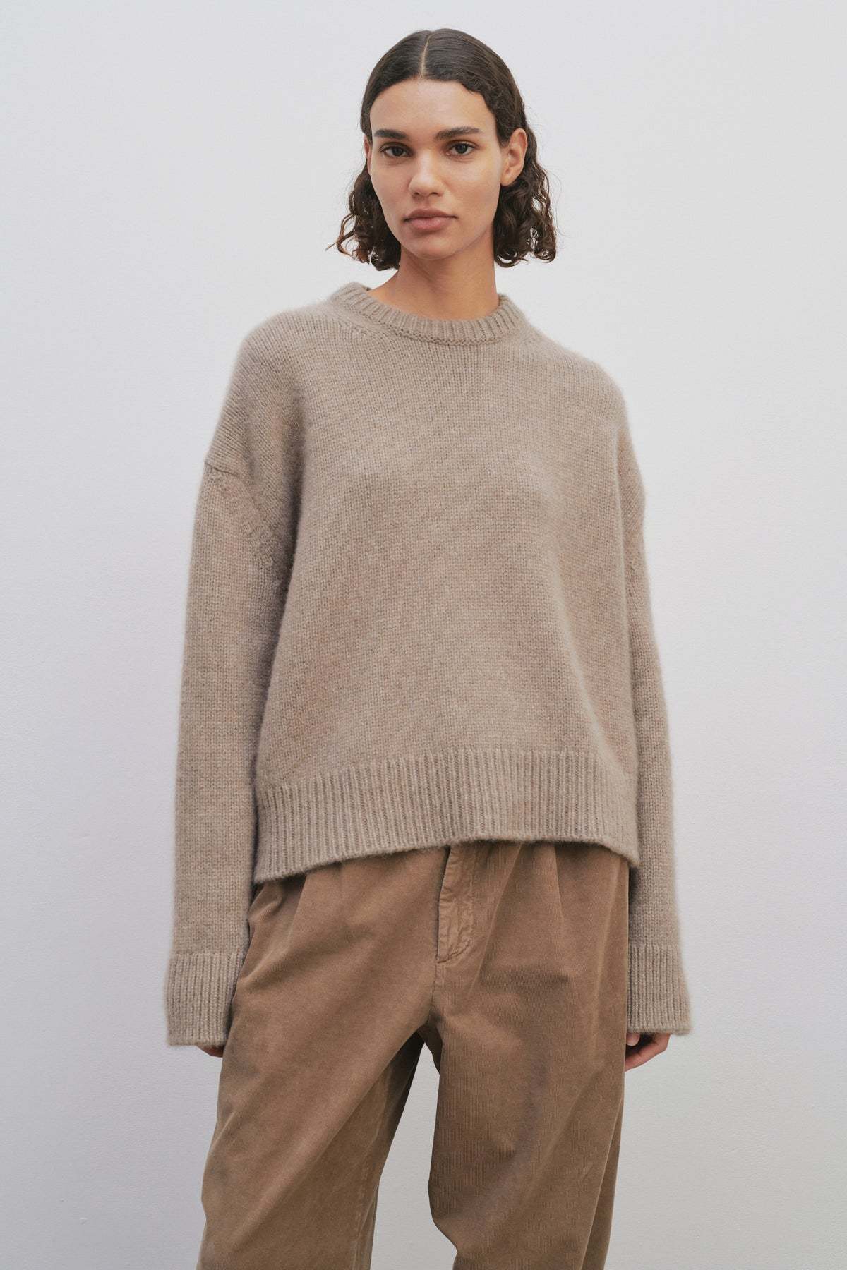 The Row Long-sleeved Cashmere Sweater In Brown