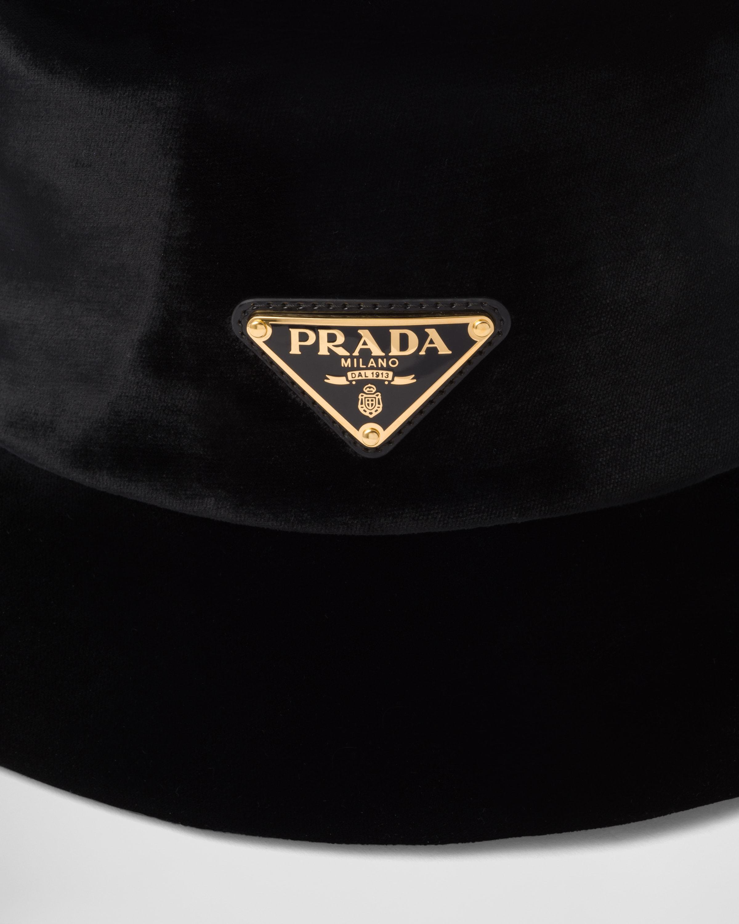 Prada Enamel Triangle-logo Bucket Hat In Black