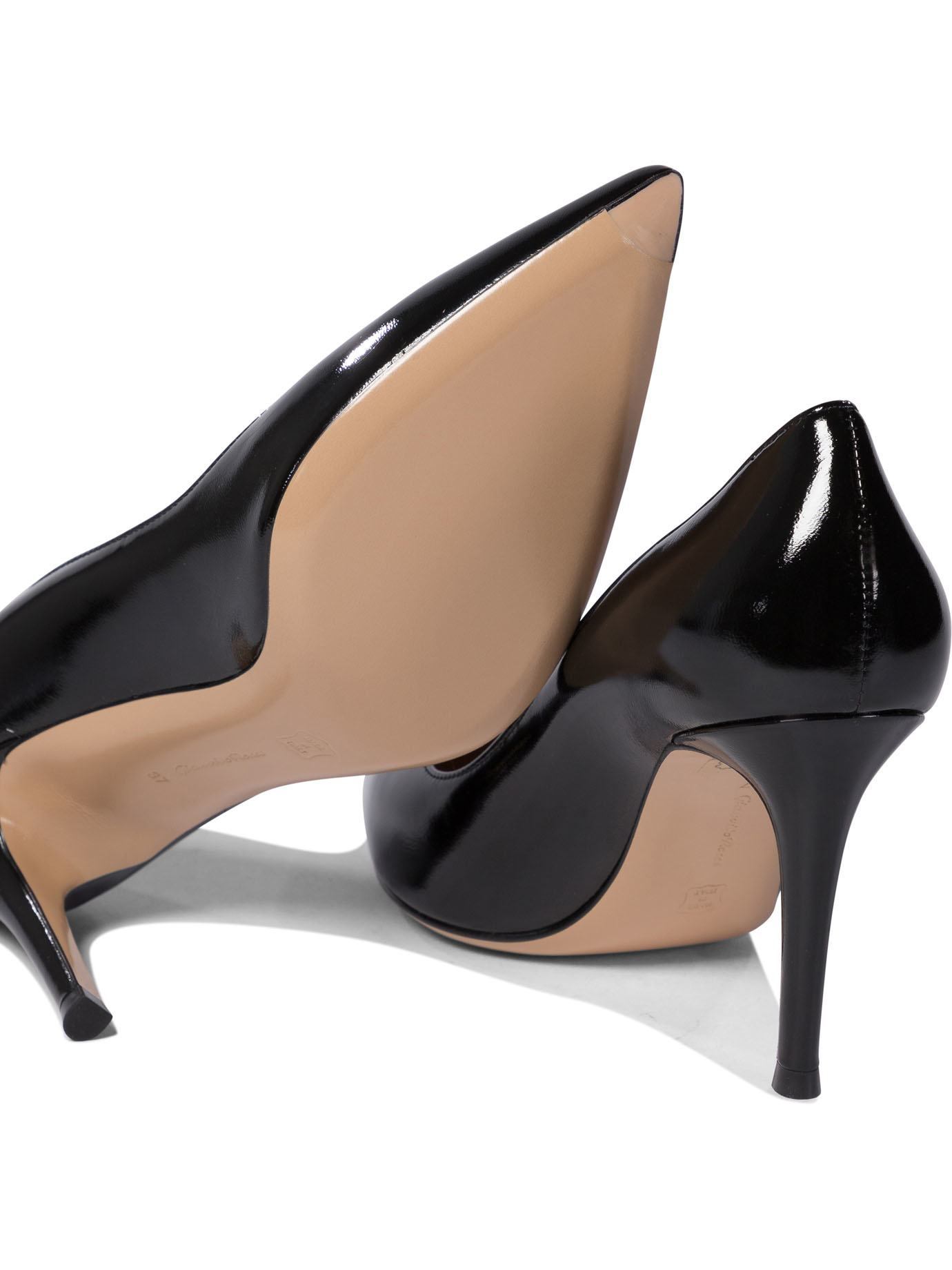 Gianvito Rossi 85mm Pointed-toe Leather Pumps In Black