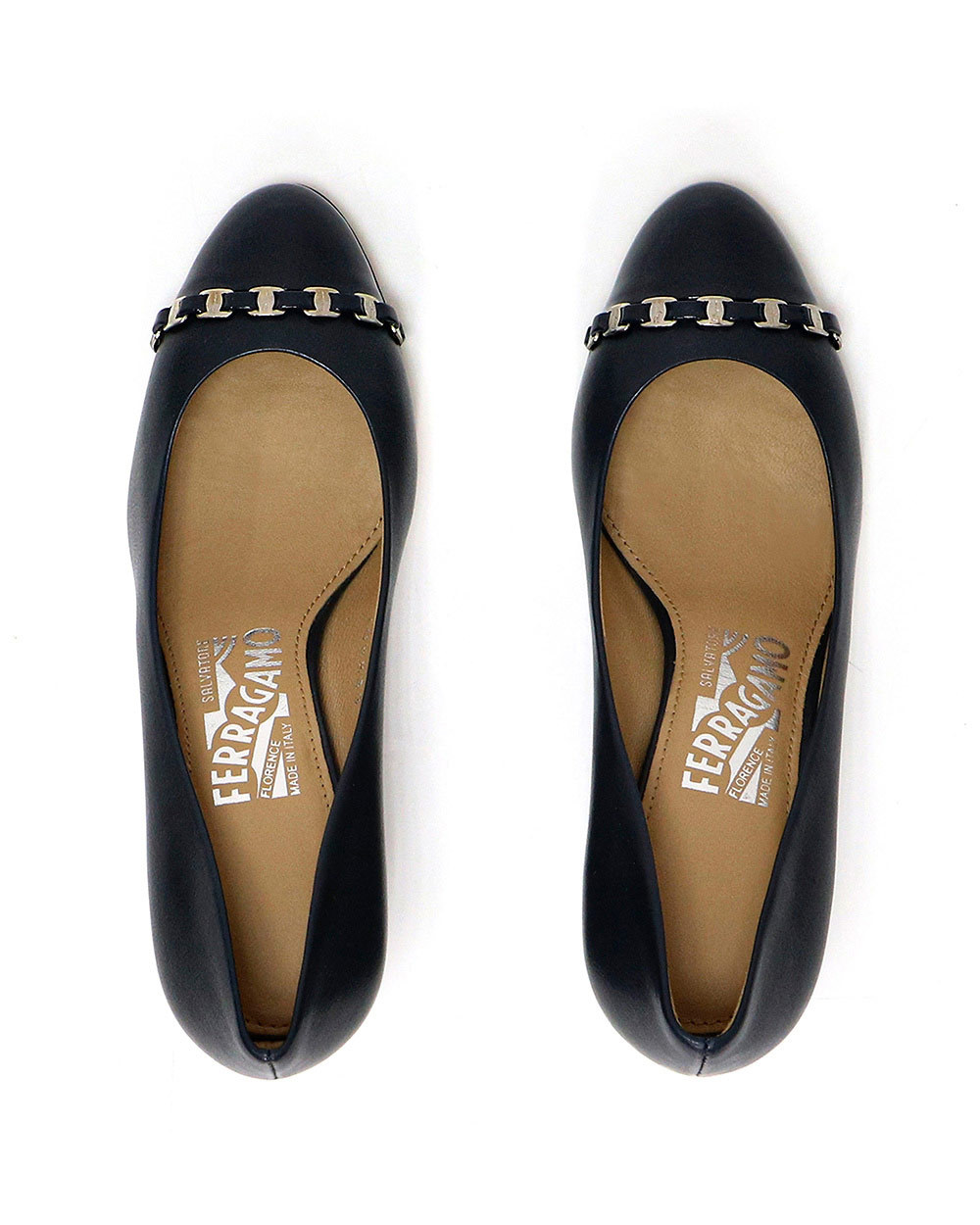 Ferragamo Round Head Heels In Black