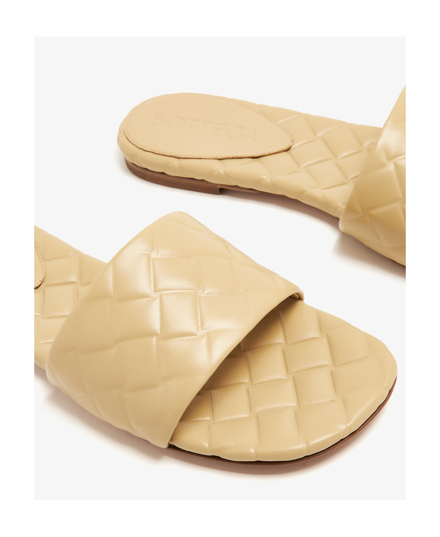 Bottega Veneta Amy Flat Mules In Nude