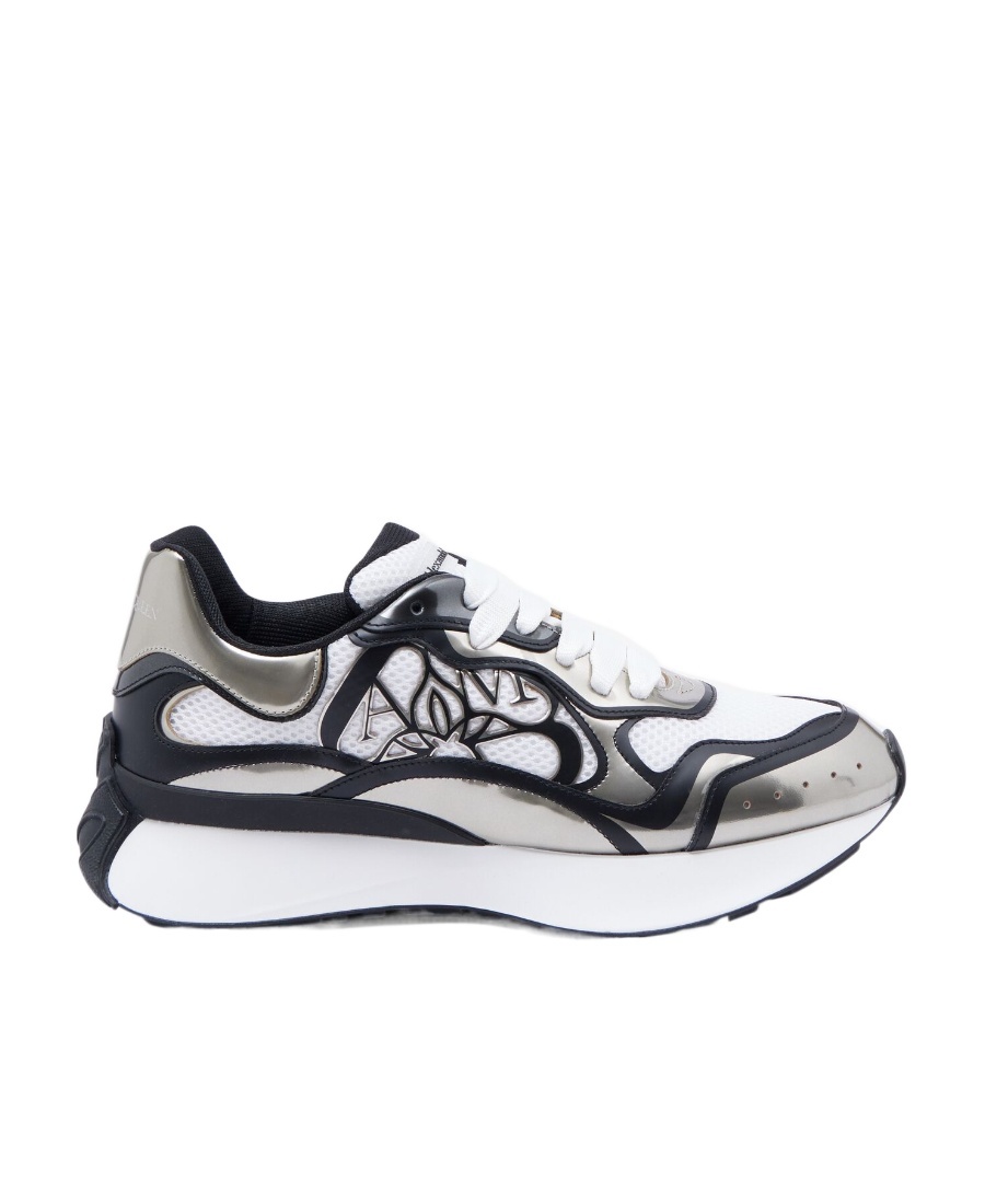 Alexander Mcqueen Seal Logo Low-top Sneakers In White
