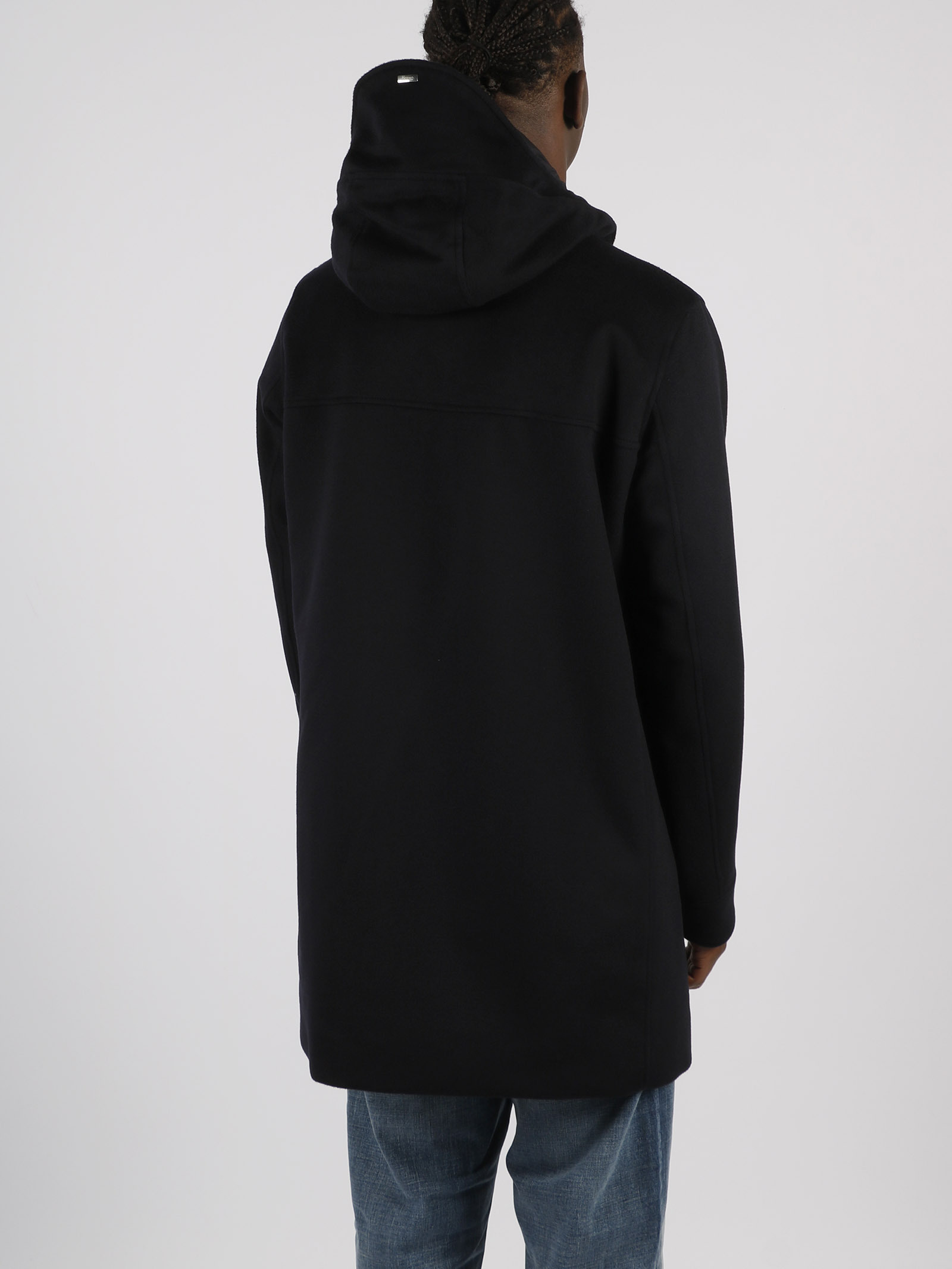 Herno Concealed-fastening Hooded Coat In Black