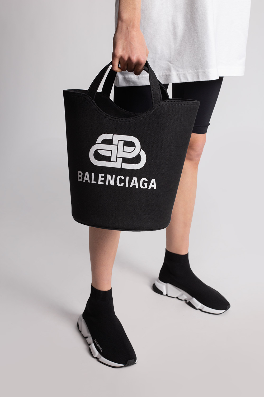 Balenciaga Logo Design Handbag In Black