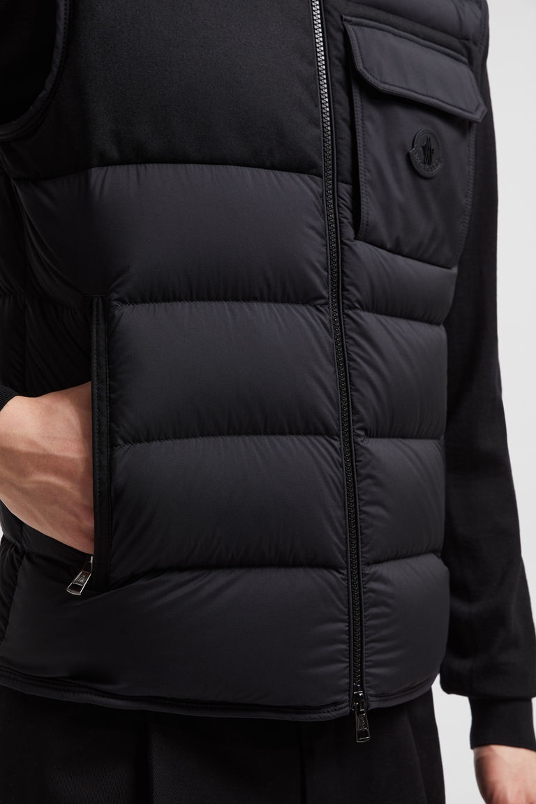 Moncler Black Nylon Estagnous Down Jacket In Black