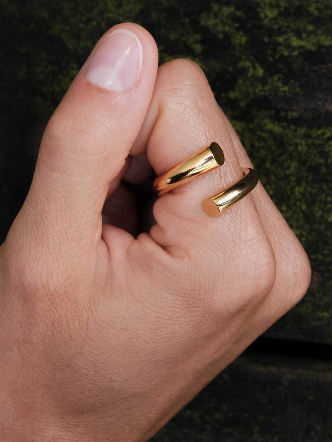 Charlotte Chesnais Open Ring In Yellow