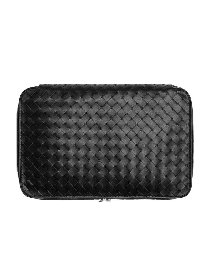 Bottega Veneta Intrecciato Texture Pattern Handbag In Black
