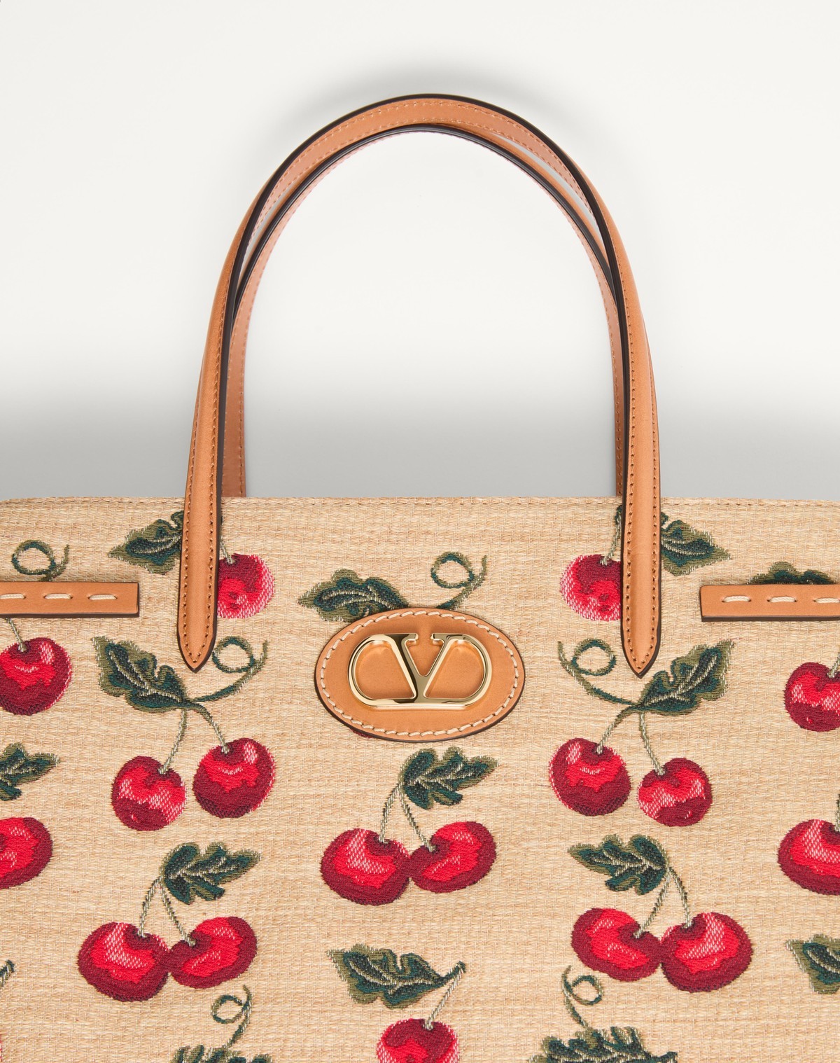 Valentino Garavani Garavani Antibes Medium Shopping Bag In Jacquard Raffia With Cherryfic Motif Woma In Natural/red