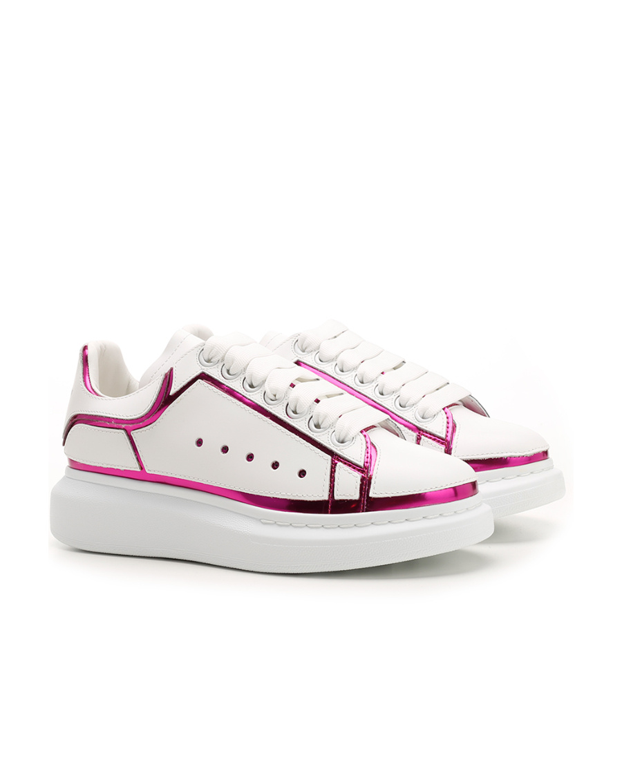 Alexander Mcqueen Logo-laced Casual Sneakers In White