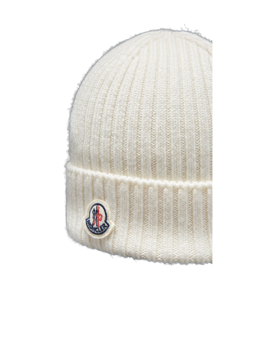 Moncler Logo-appliqué Ribbed Beanie In White
