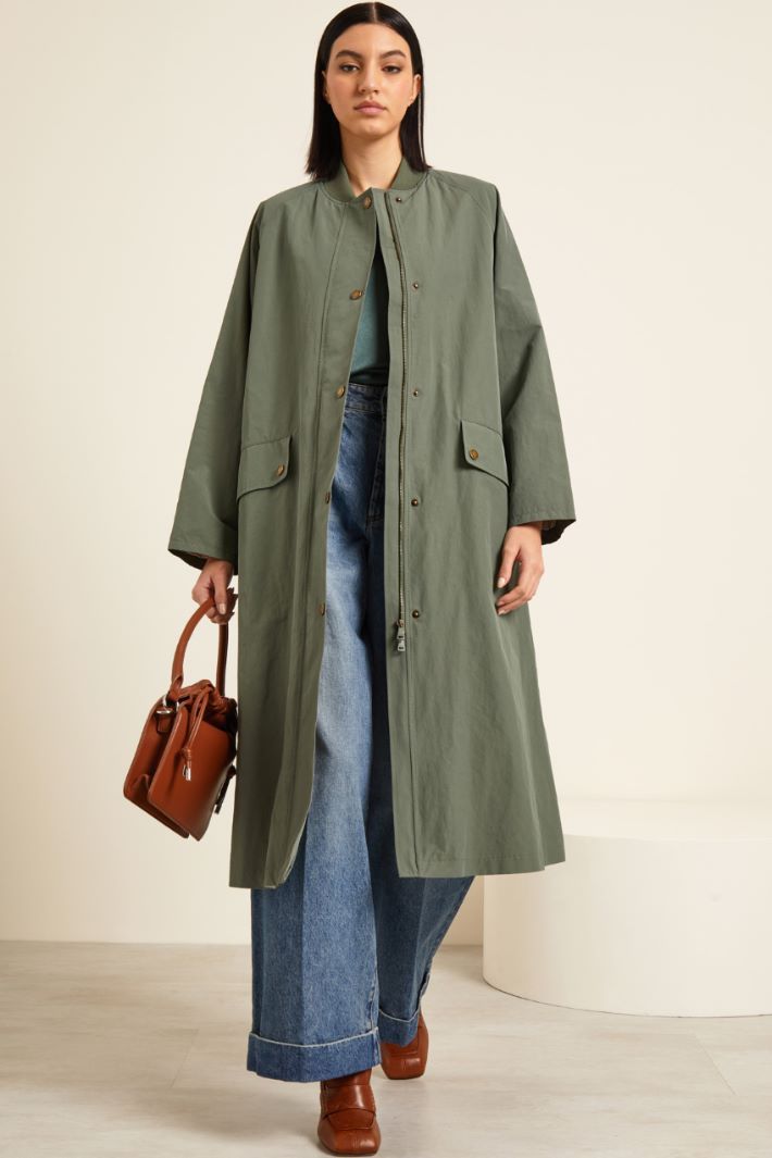 Weekend Max Mara Long-sleeved Windbreaker In Green