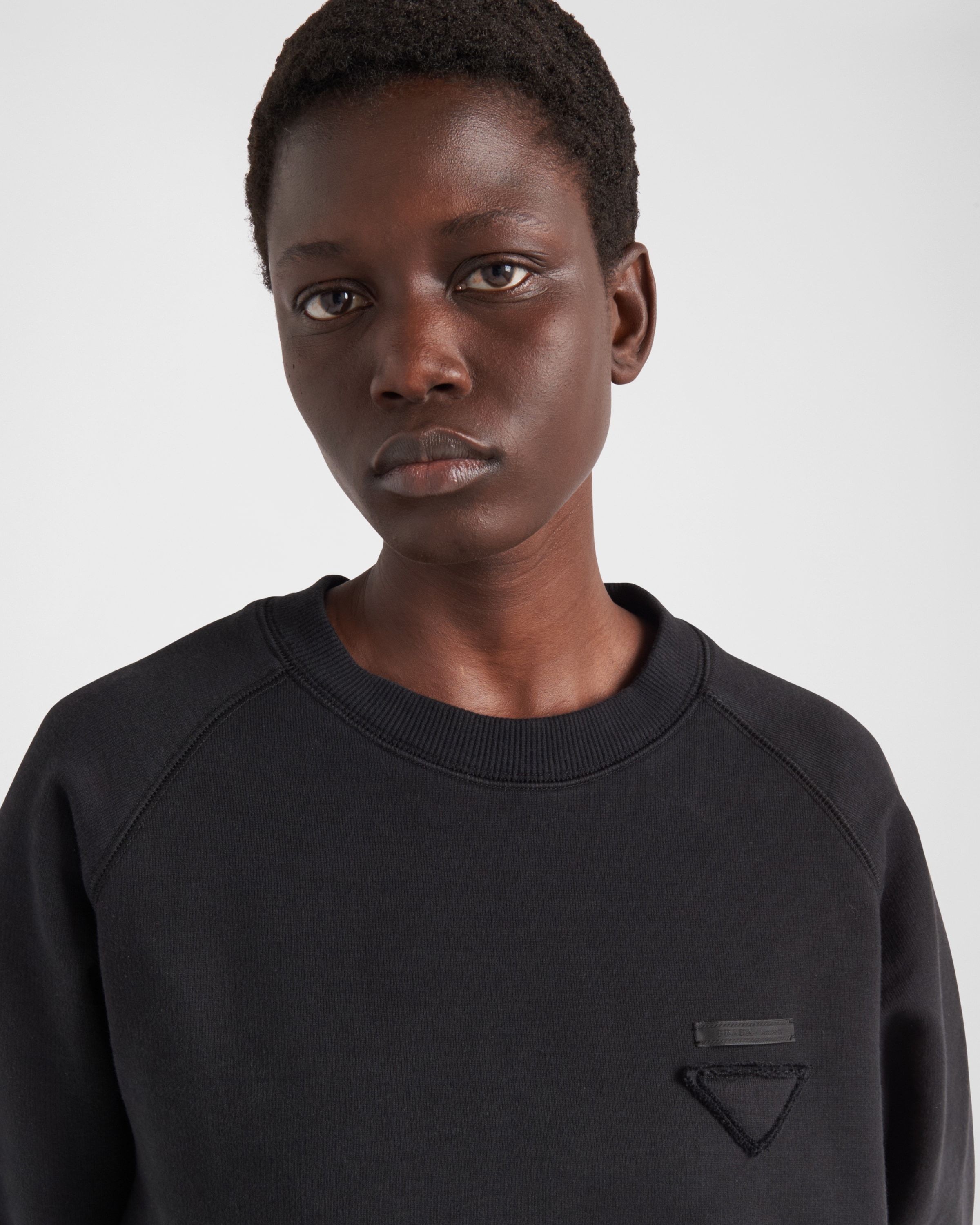 Prada Sweatshirt Mit Rundhalsausschnitt Und Federbesatz In Black