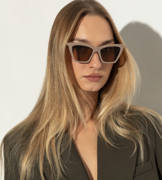 Alexander Mcqueen Geometric Frame Sunglasses In Brown