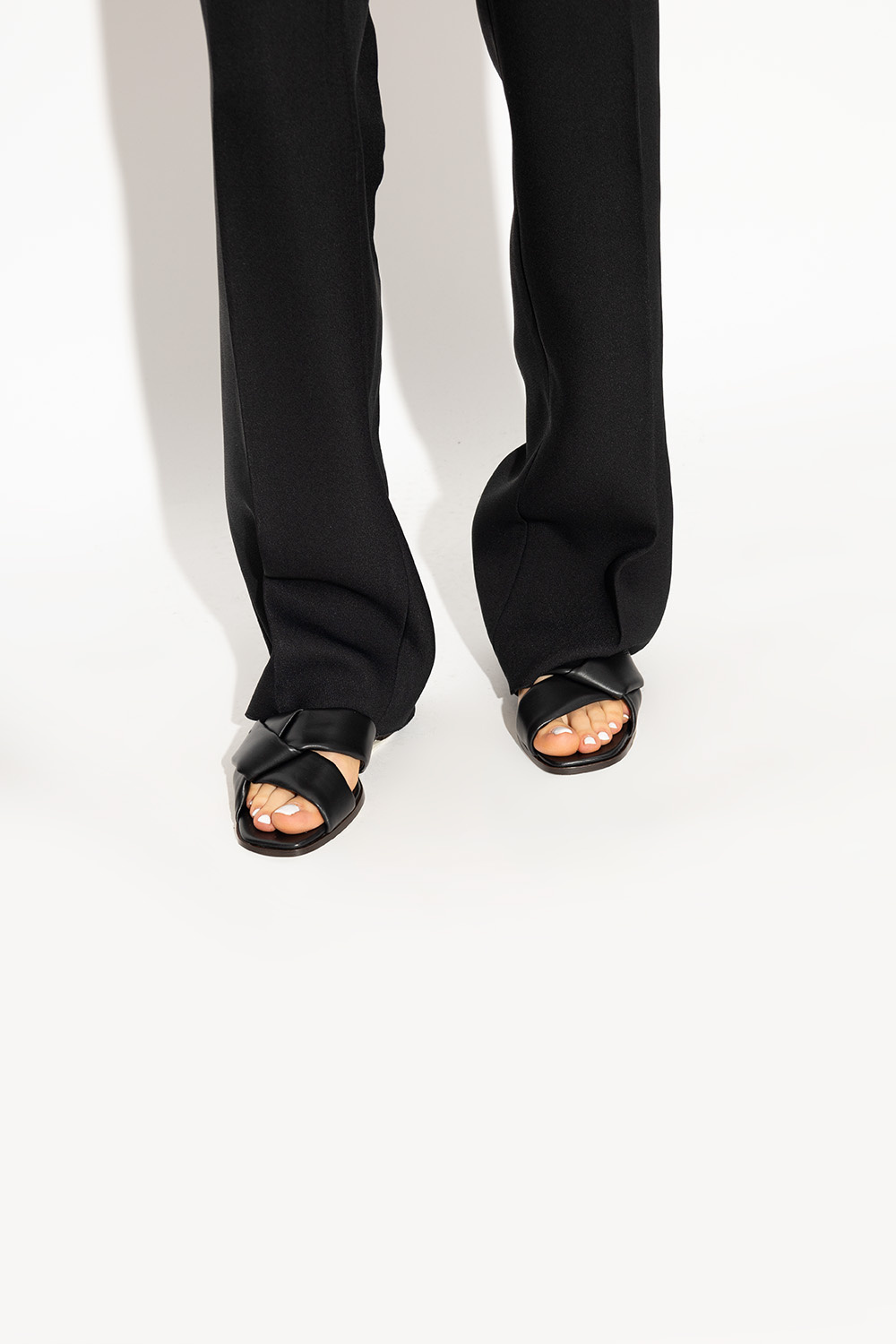 Ferragamo Alrai Origami Knot Slides In Nappa Leather In Black