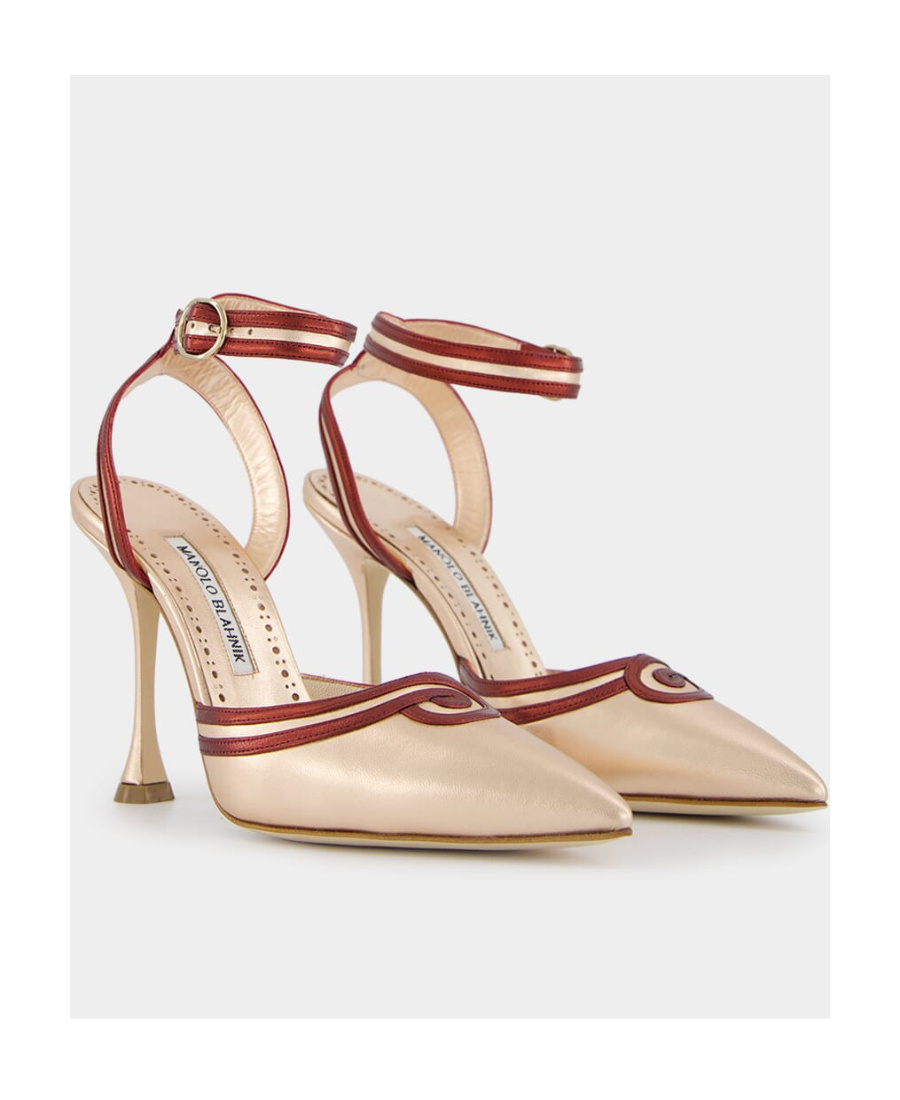 Manolo Blahnik Pointed High Heels In Nude