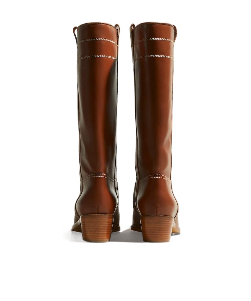 Fay Elegantly Crafted Leather Boot In Brown