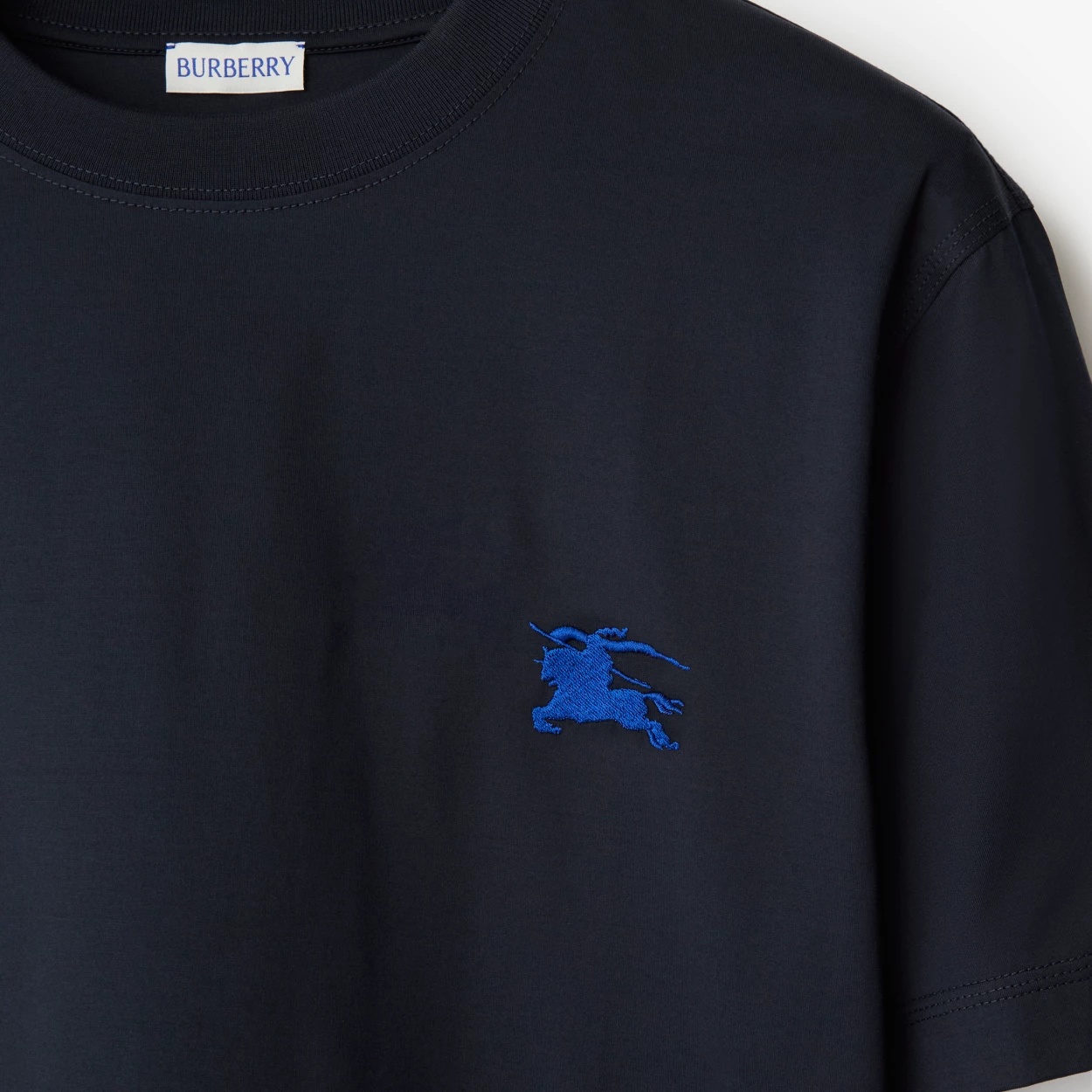 Burberry Slim Fit Essentials T-shirt With Embroidered Logo In Black