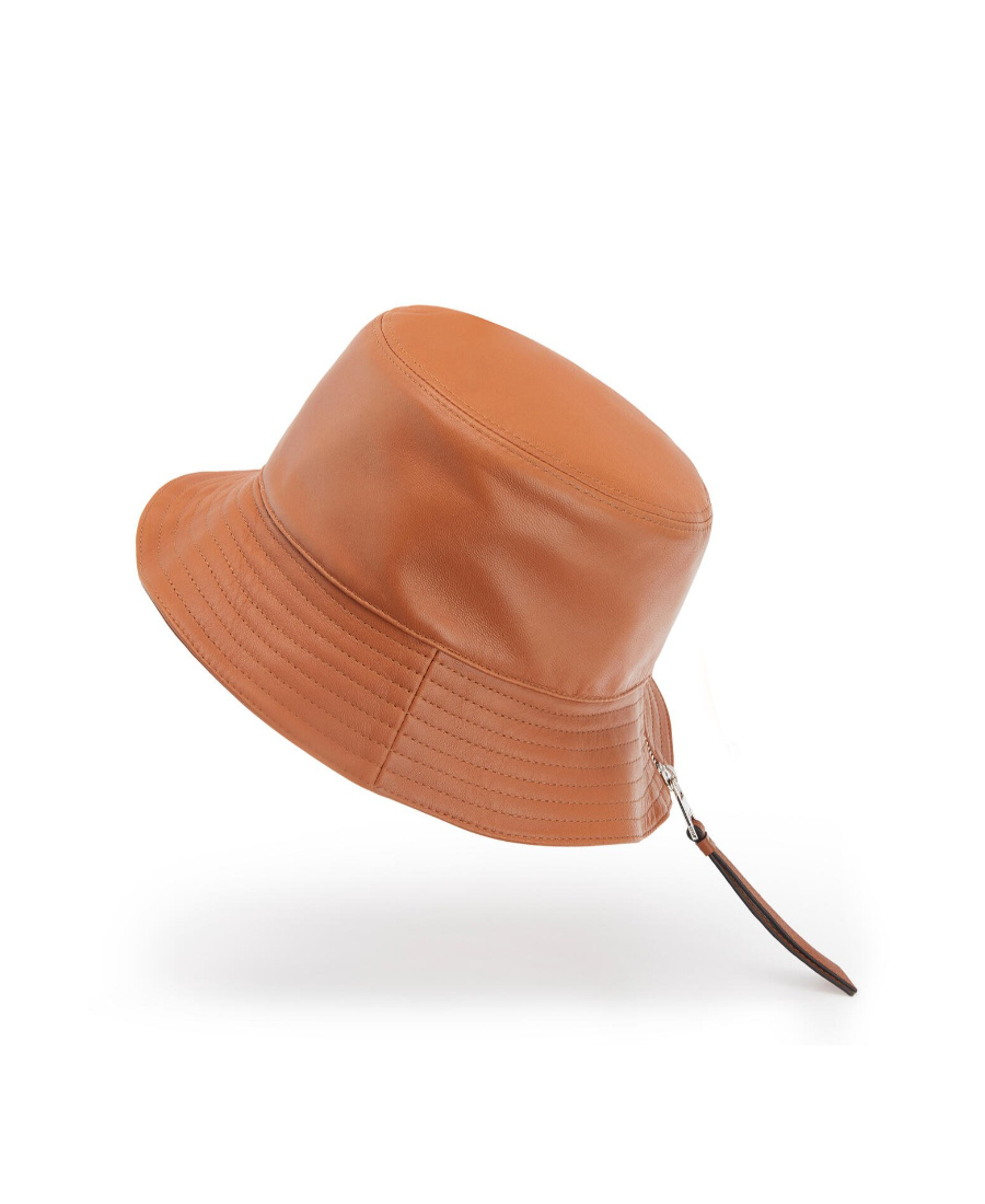 Loewe Logo Patch Zip Detailed Fisherman Bucket Hat In White