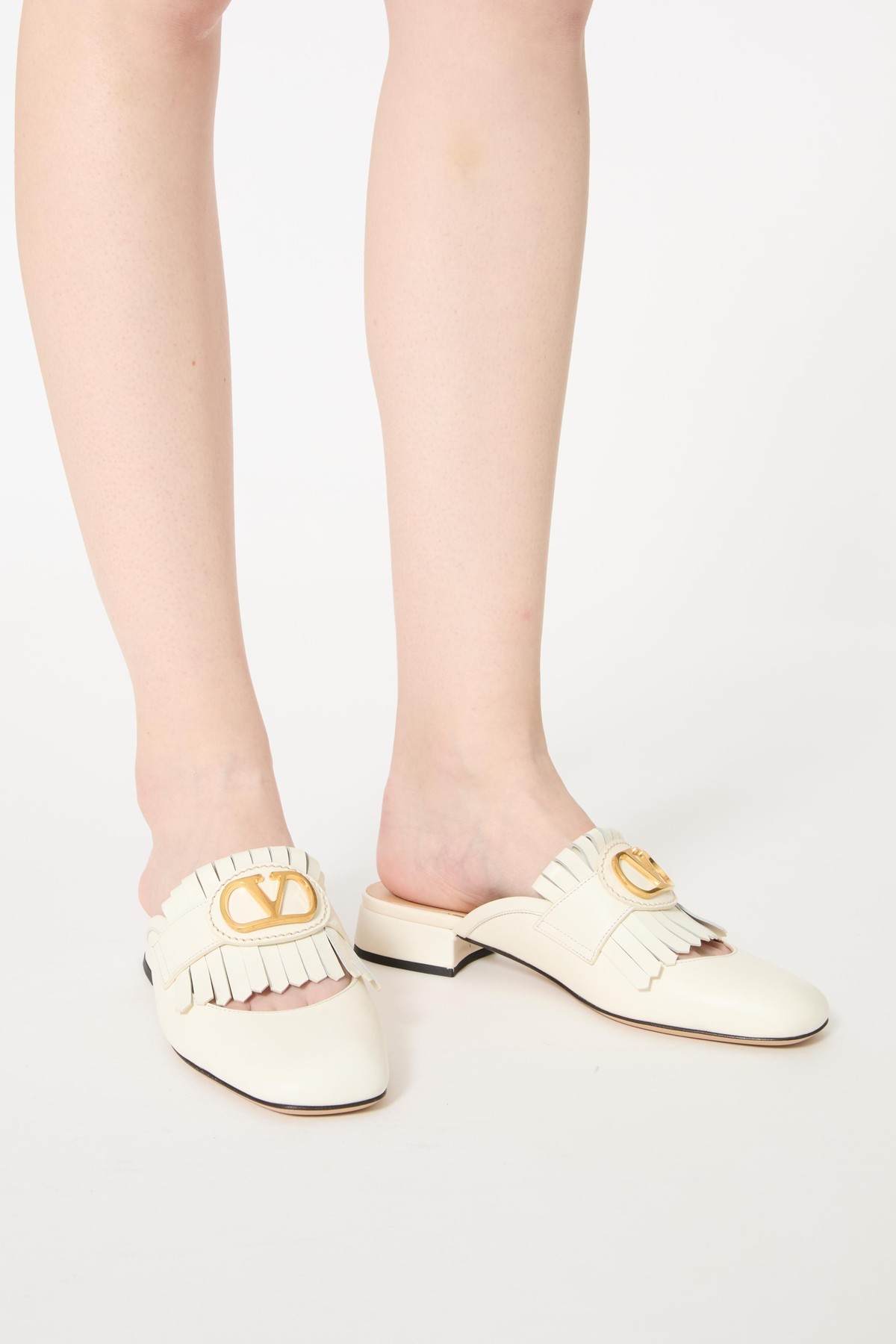 Valentino Vlogo Signature Leather Slippers In White